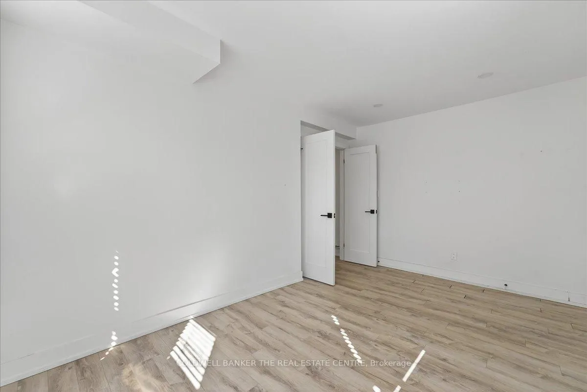 Photo 17 of 252 Soudan Avenue, Toronto, Mount Pleasant East — HOMEH