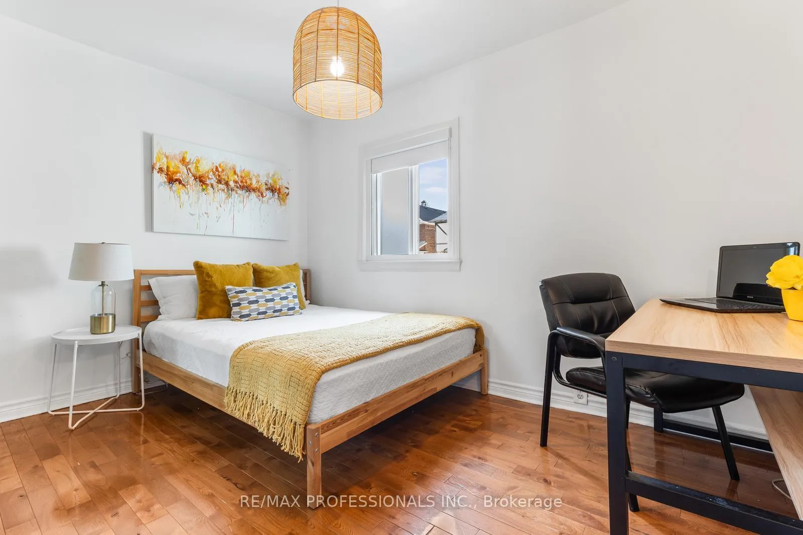 Photo 15 of 1 Gray Avenue, Toronto, Rockcliffe-Smythe — HOMEH