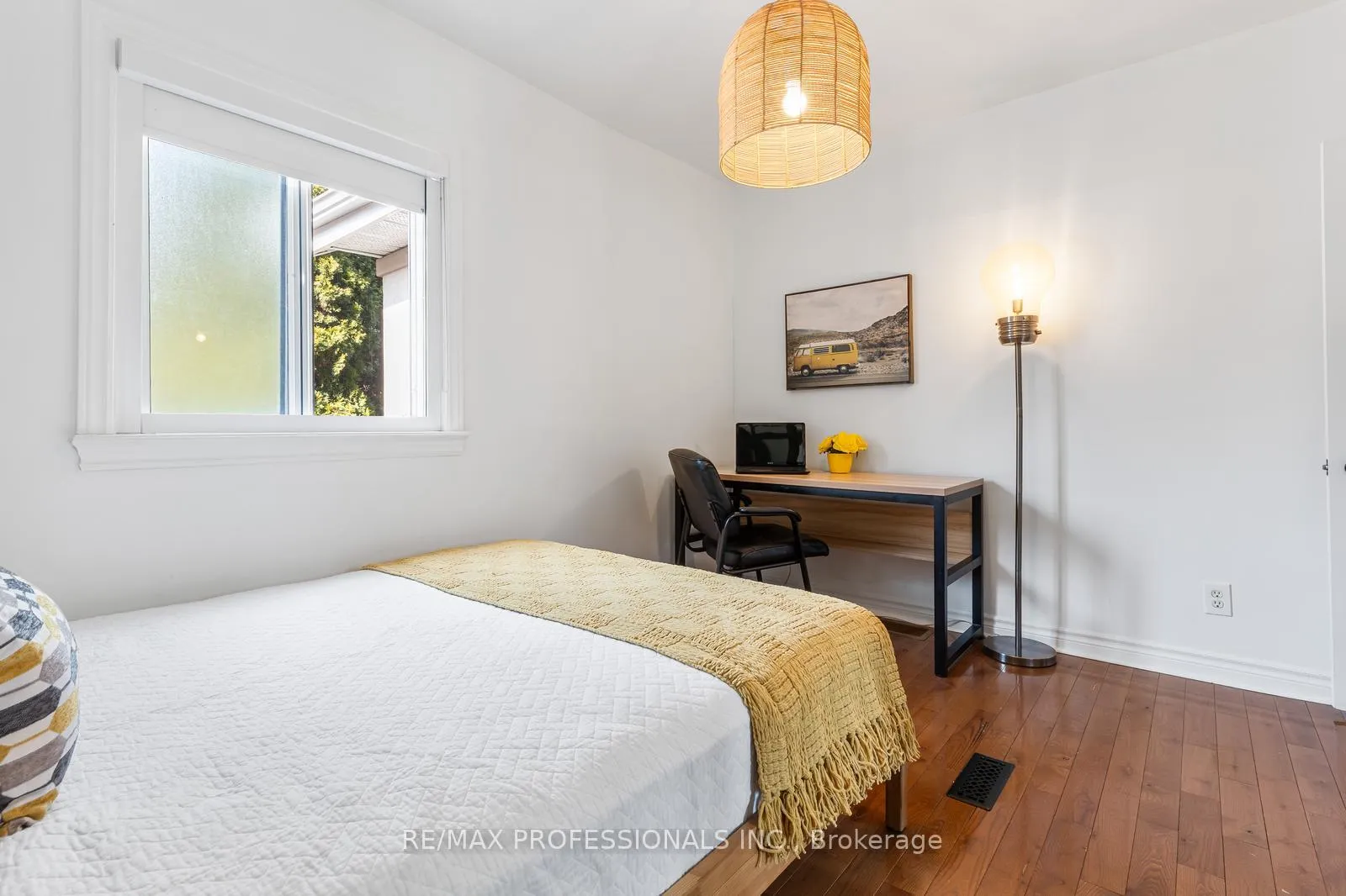 Photo 16 of 1 Gray Avenue, Toronto, Rockcliffe-Smythe — HOMEH
