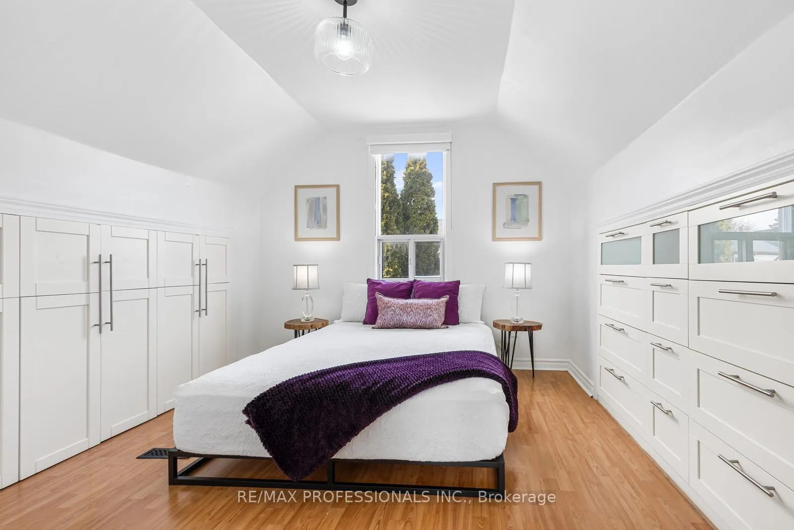 Photo 20 of 1 Gray Avenue, Toronto, Rockcliffe-Smythe — HOMEH