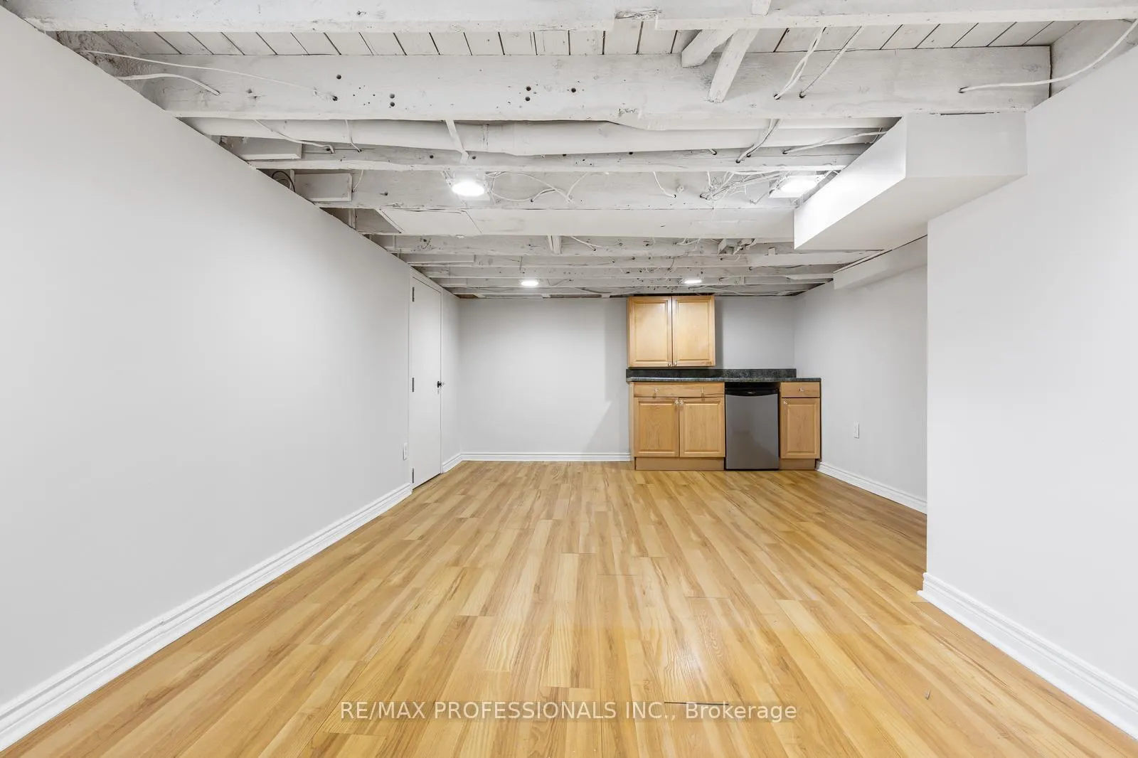 Photo 27 of 1 Gray Avenue, Toronto, Rockcliffe-Smythe — HOMEH