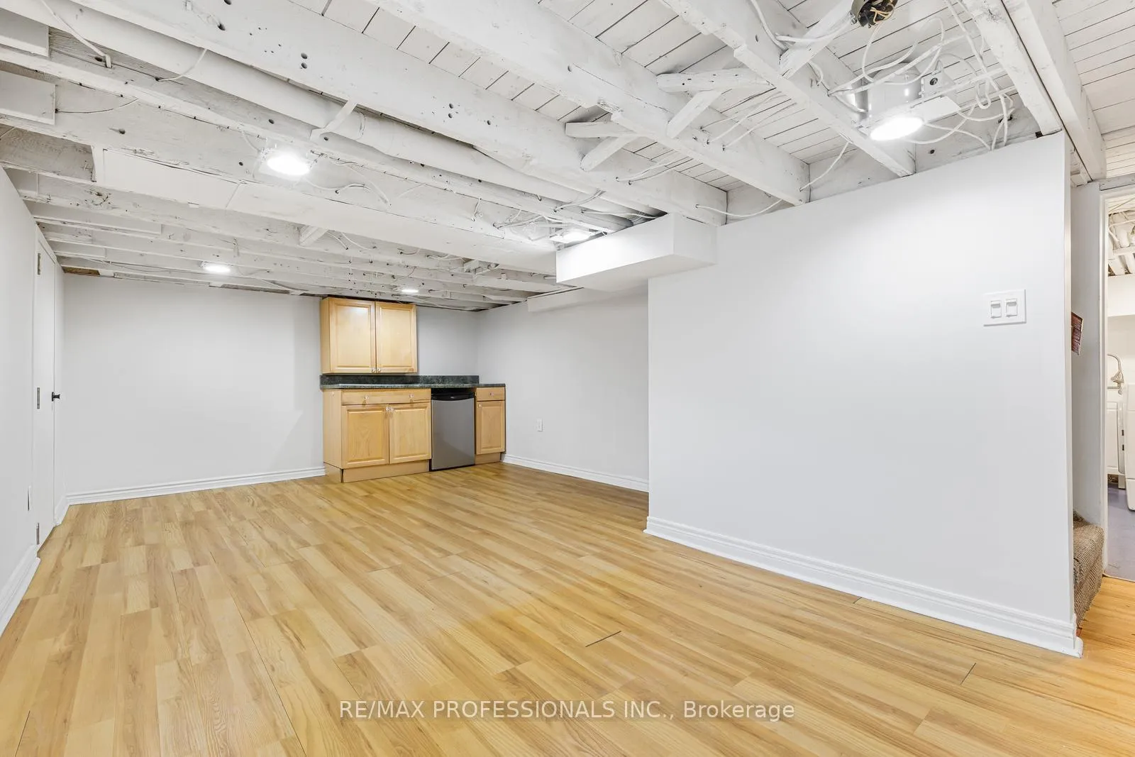 Photo 28 of 1 Gray Avenue, Toronto, Rockcliffe-Smythe — HOMEH