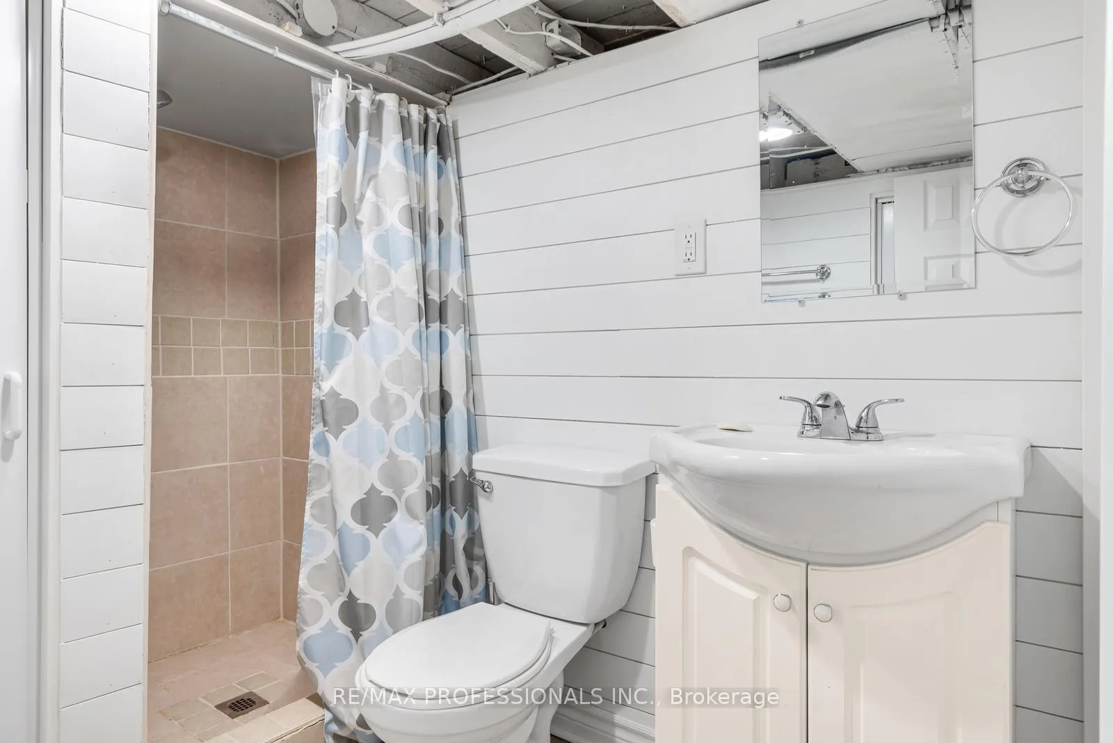 Photo 32 of 1 Gray Avenue, Toronto, Rockcliffe-Smythe — HOMEH