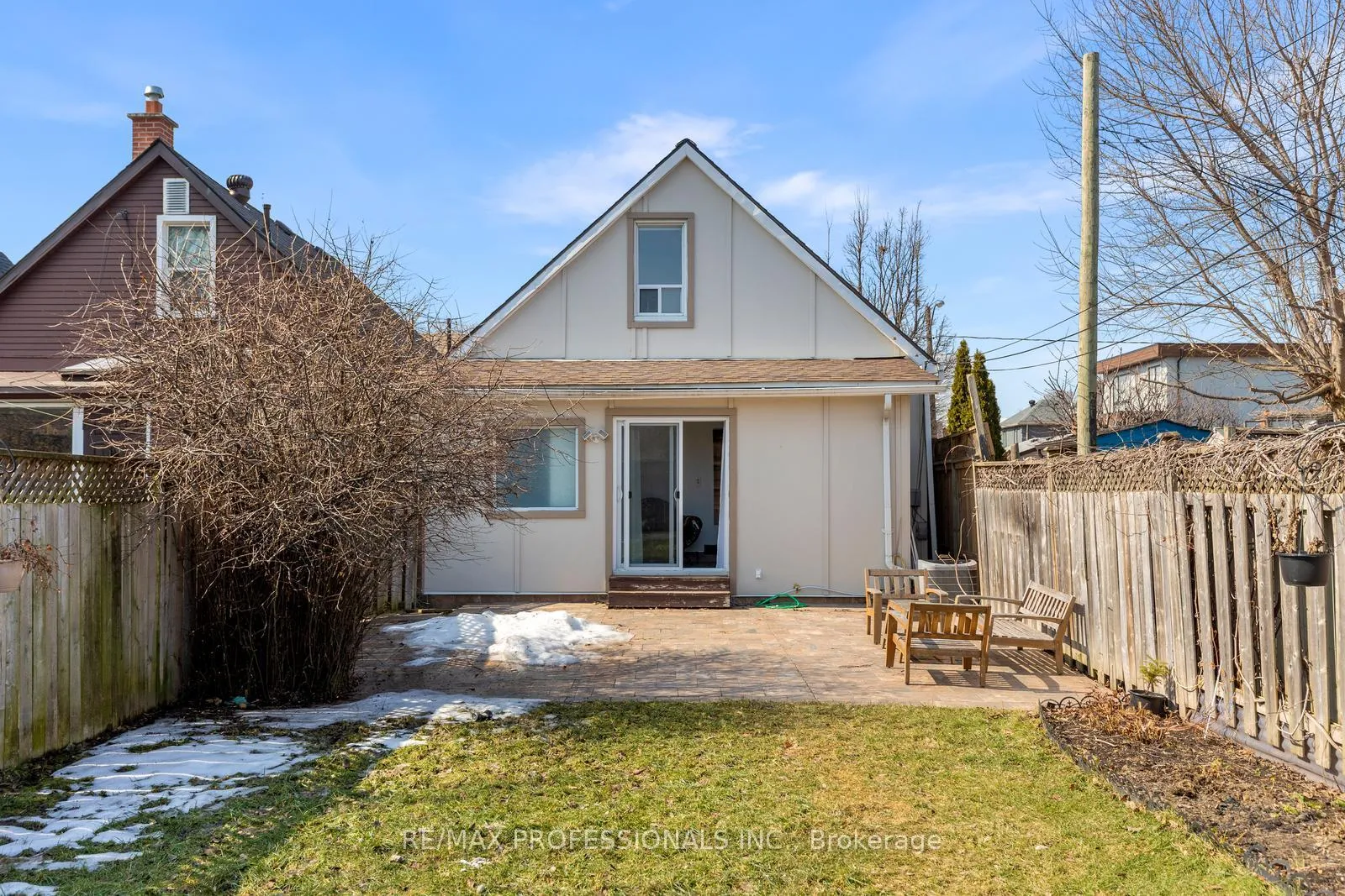 Photo 33 of 1 Gray Avenue, Toronto, Rockcliffe-Smythe — HOMEH