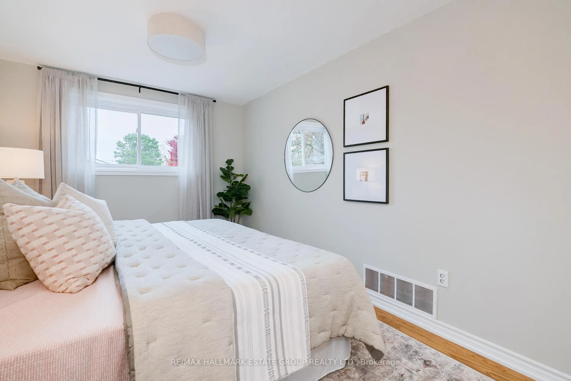 Photo 23 of 950 Bayshore Court, Pickering, Dunbarton — HOMEH