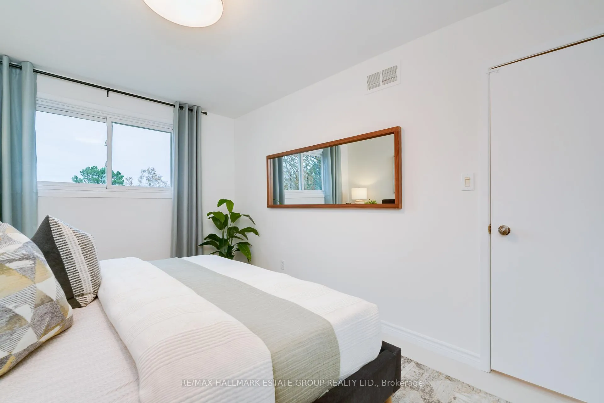 Photo 29 of 950 Bayshore Court, Pickering, Dunbarton — HOMEH