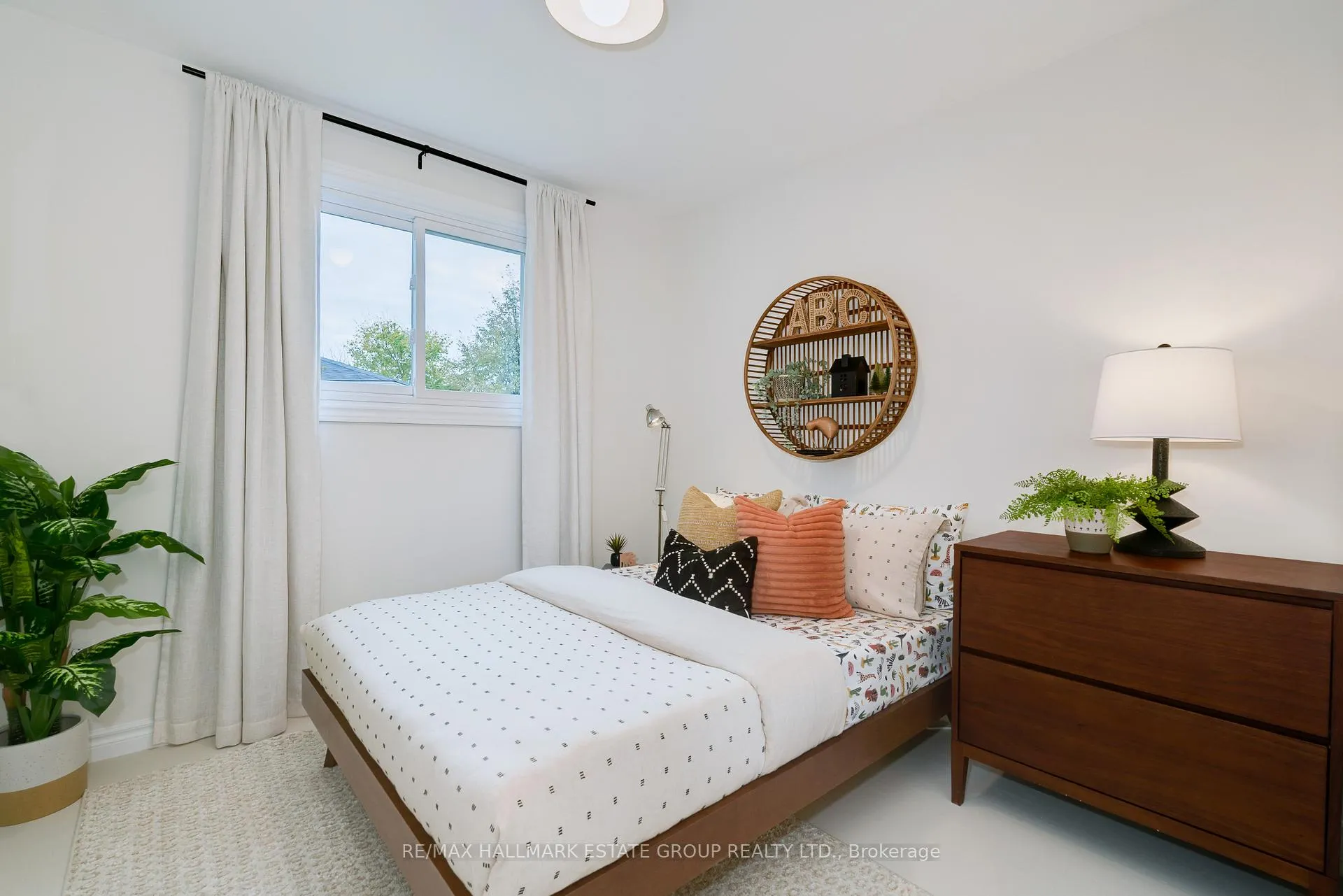 Photo 35 of 950 Bayshore Court, Pickering, Dunbarton — HOMEH