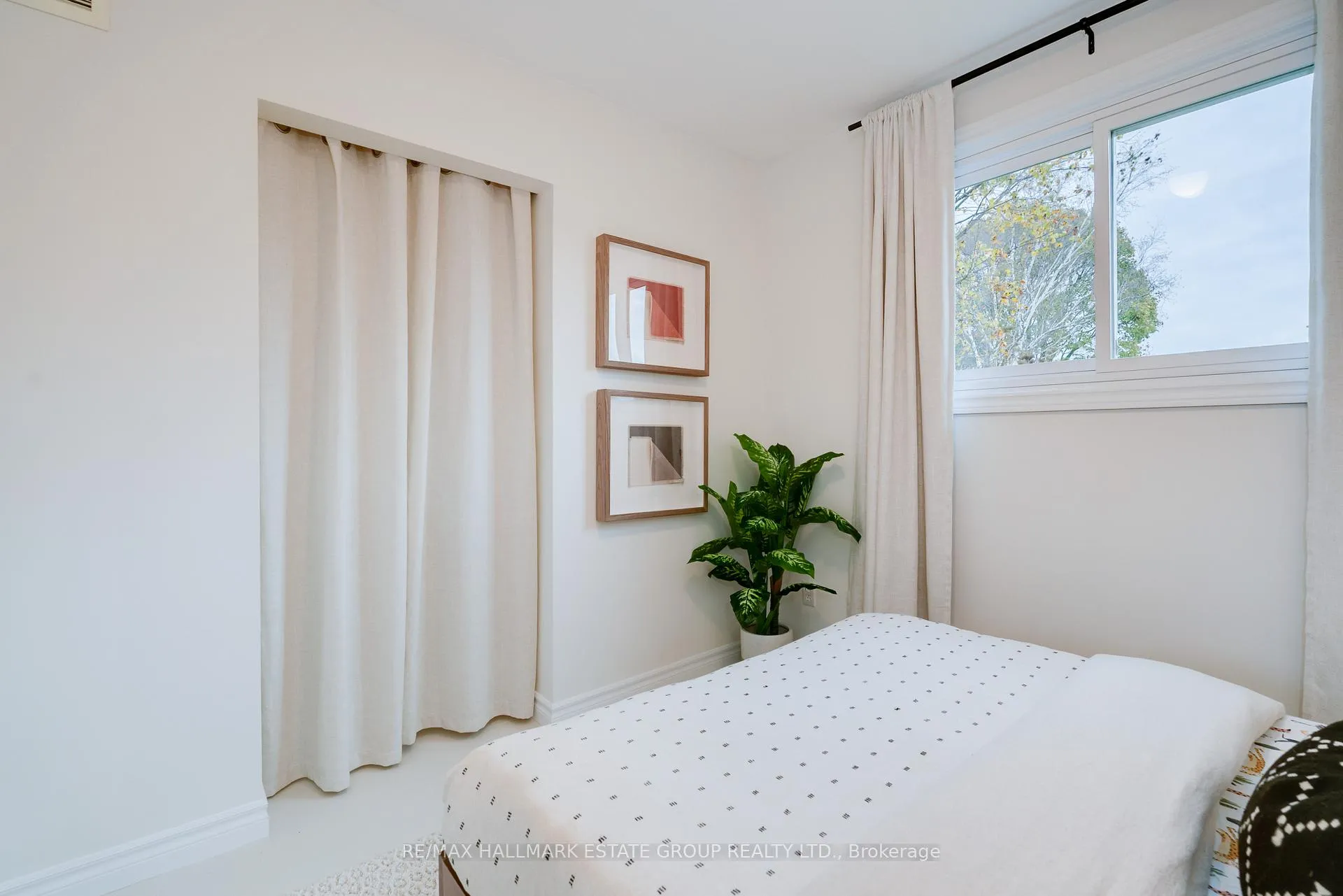Photo 37 of 950 Bayshore Court, Pickering, Dunbarton — HOMEH