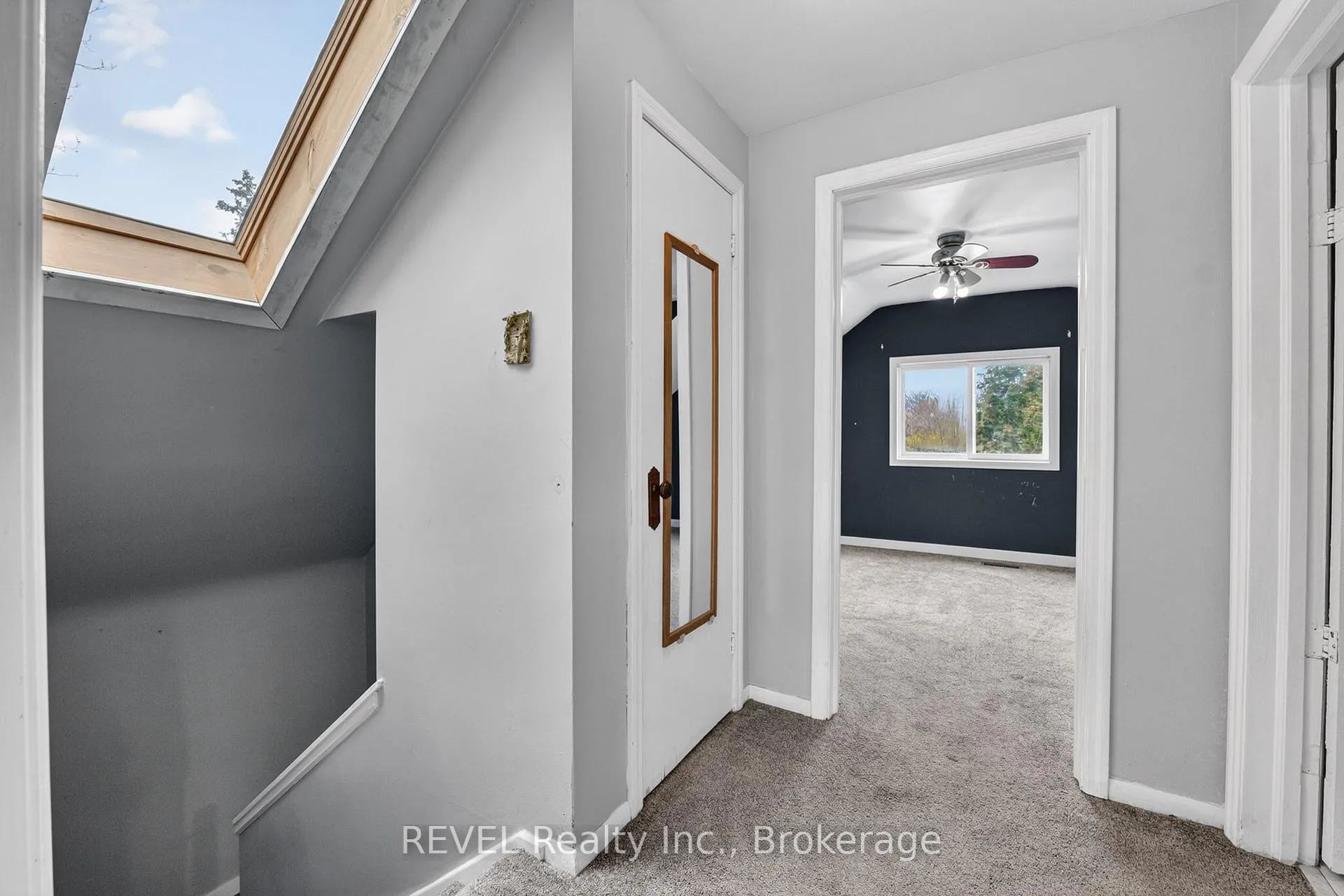 Photo 17 of 1367 St Marys Crescent, Burlington, Mountainside — HOMEH