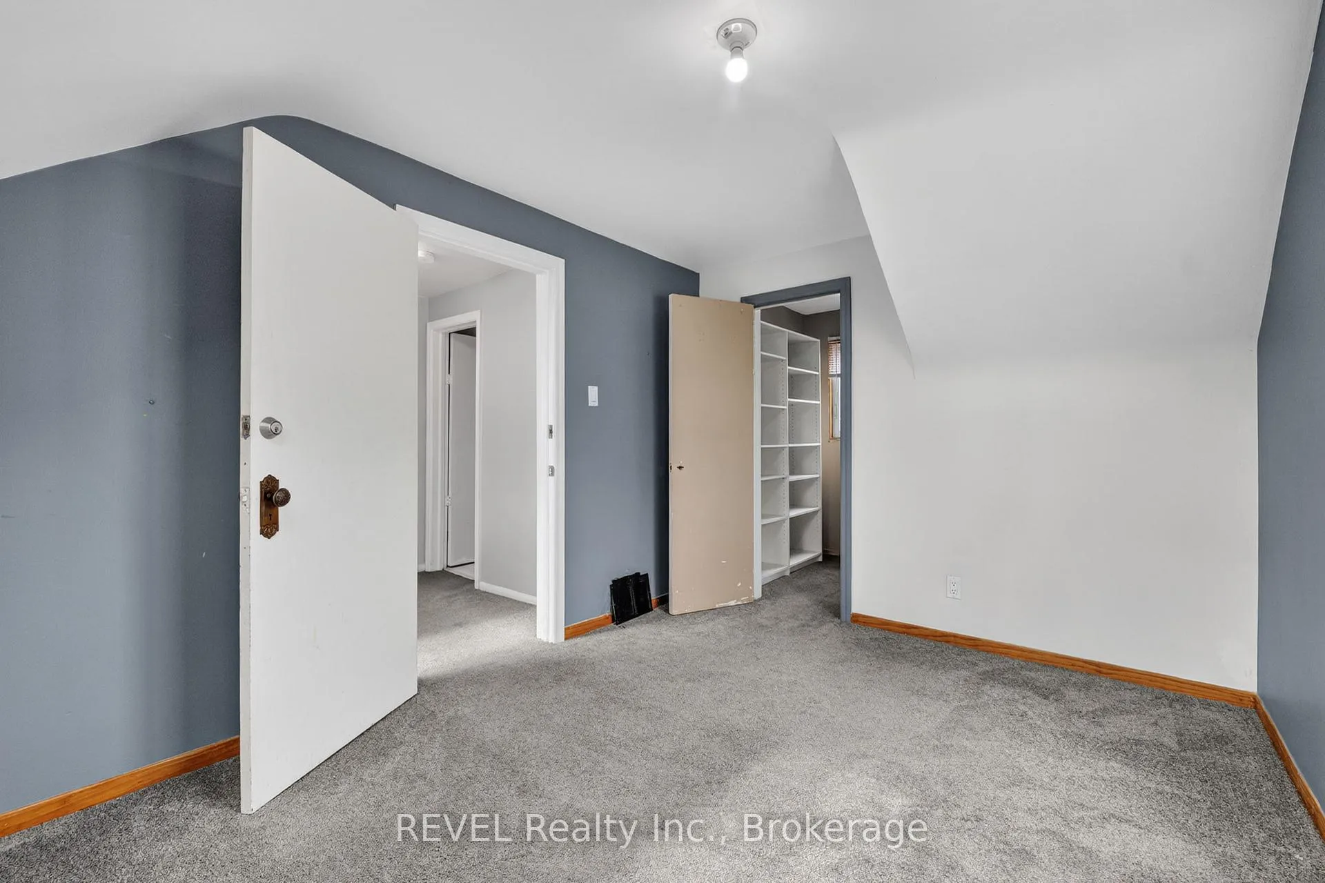 Photo 20 of 1367 St Marys Crescent, Burlington, Mountainside — HOMEH