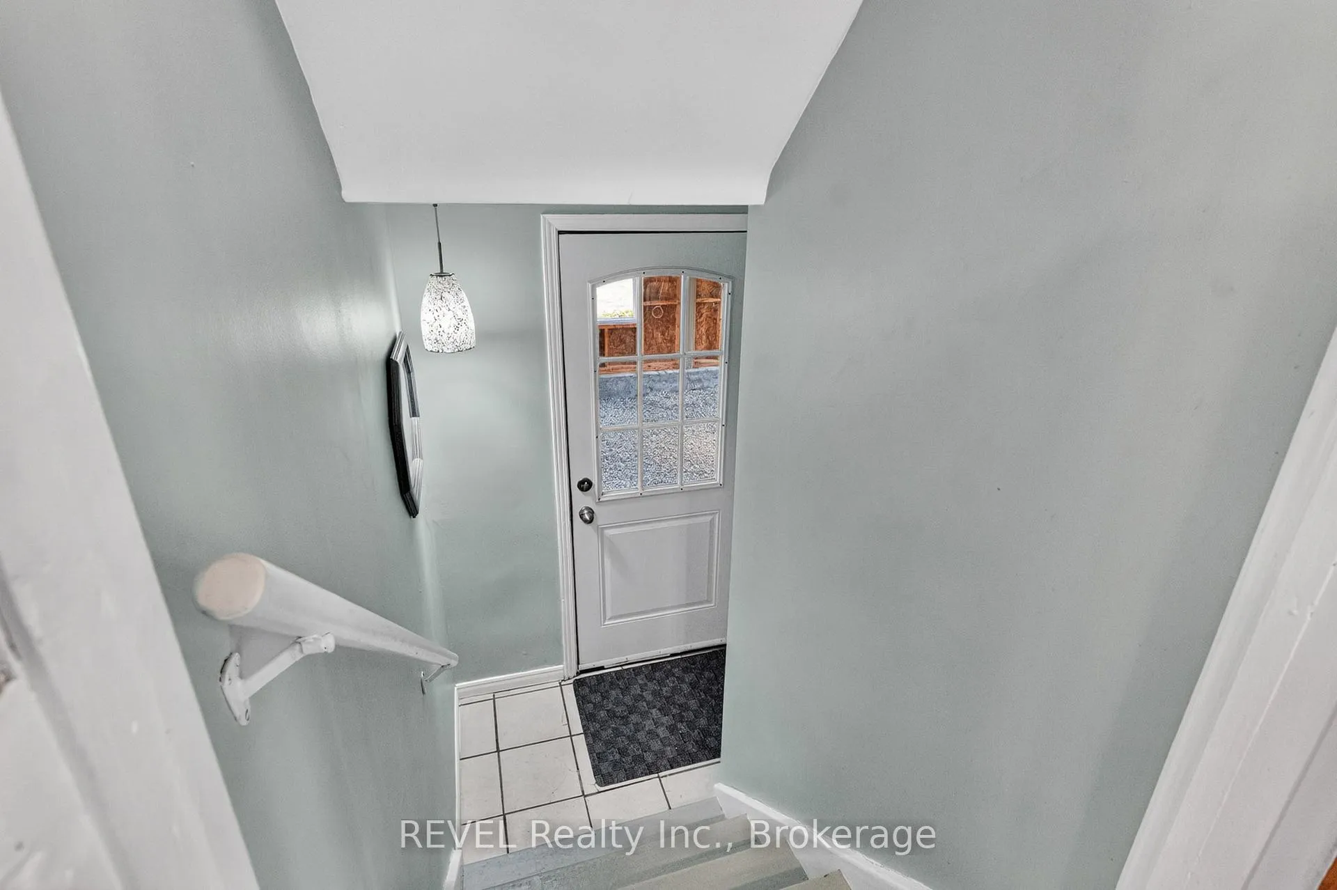Photo 23 of 1367 St Marys Crescent, Burlington, Mountainside — HOMEH
