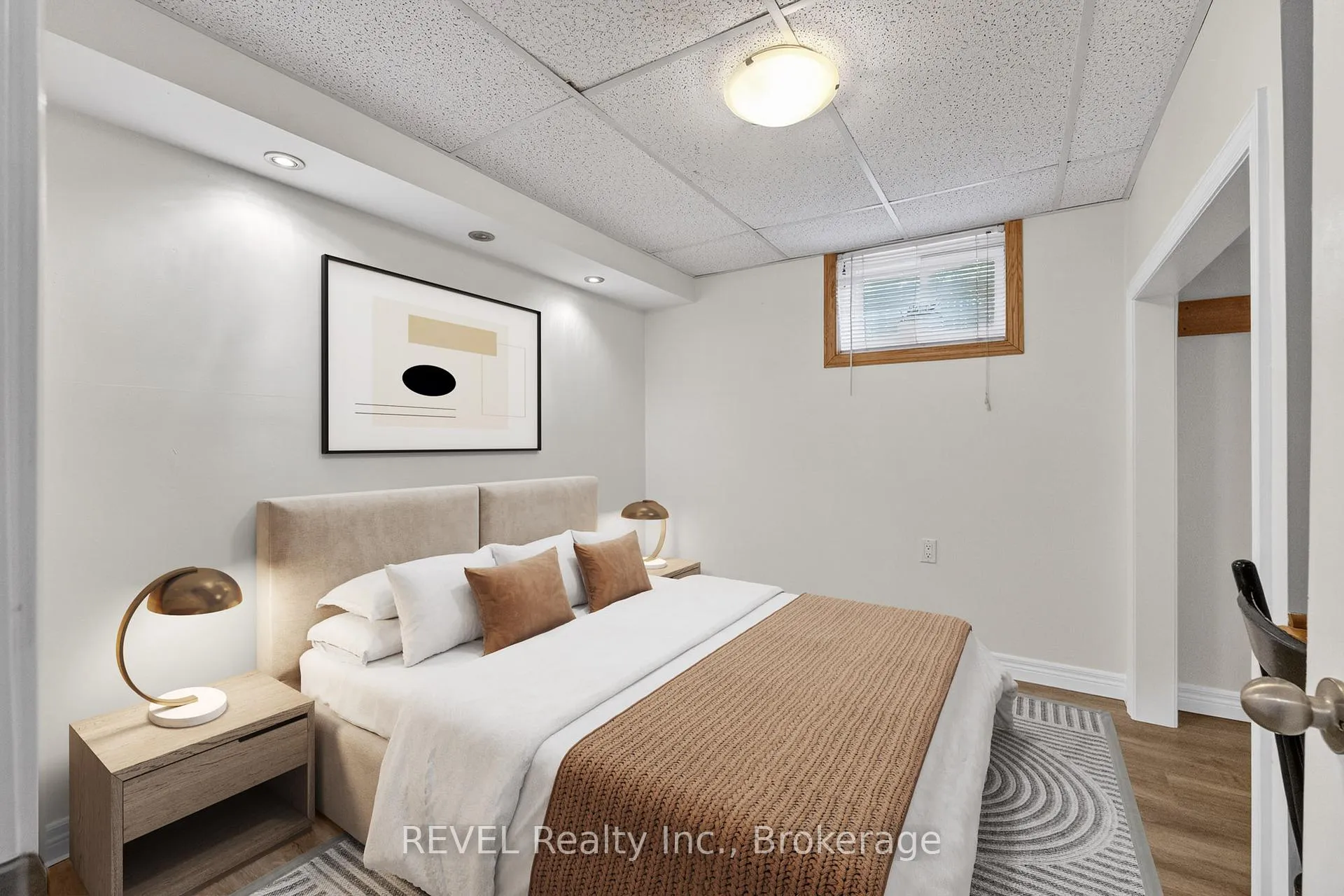 Photo 28 of 1367 St Marys Crescent, Burlington, Mountainside — HOMEH