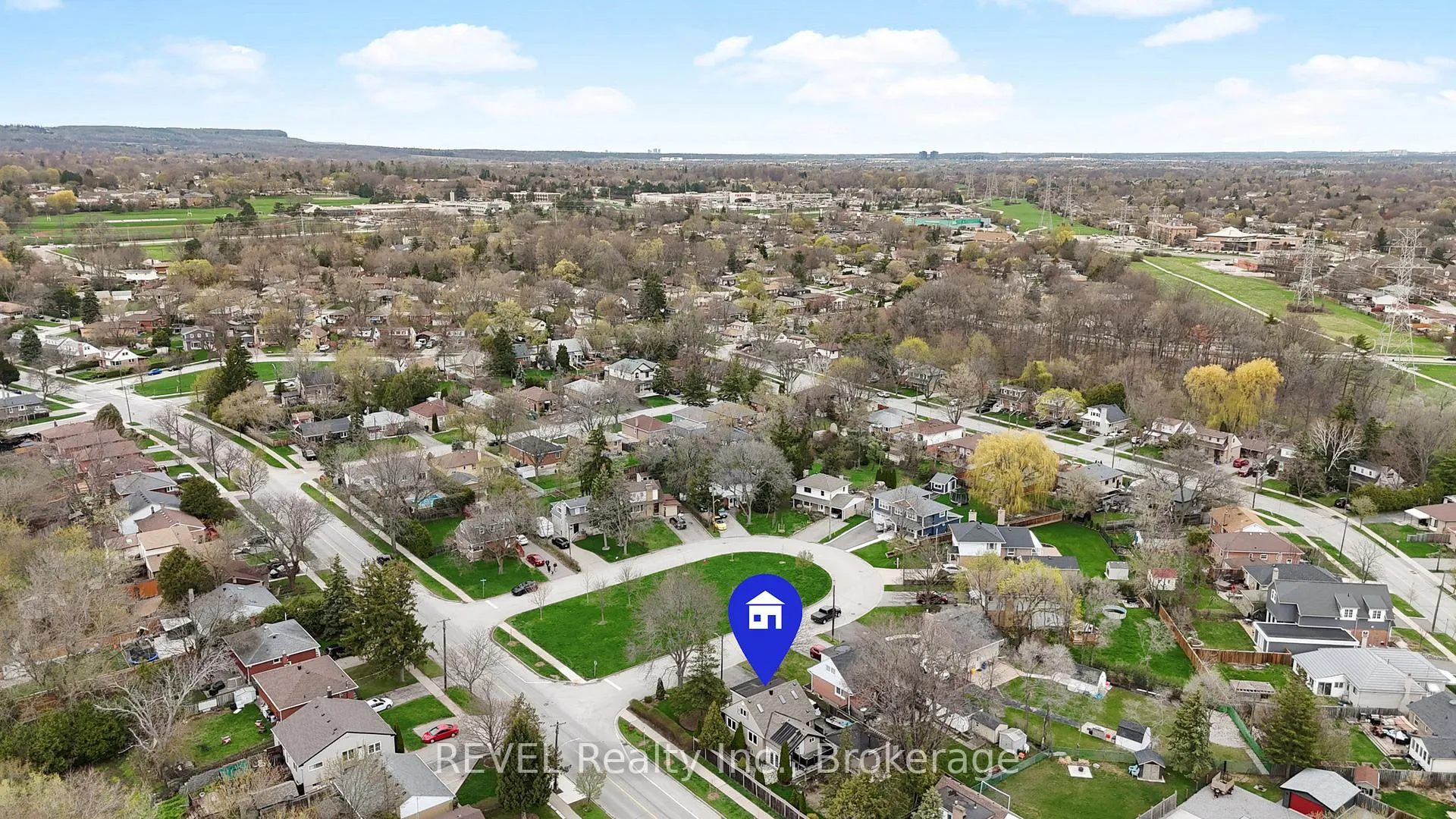 Photo 37 of 1367 St Marys Crescent, Burlington, Mountainside — HOMEH