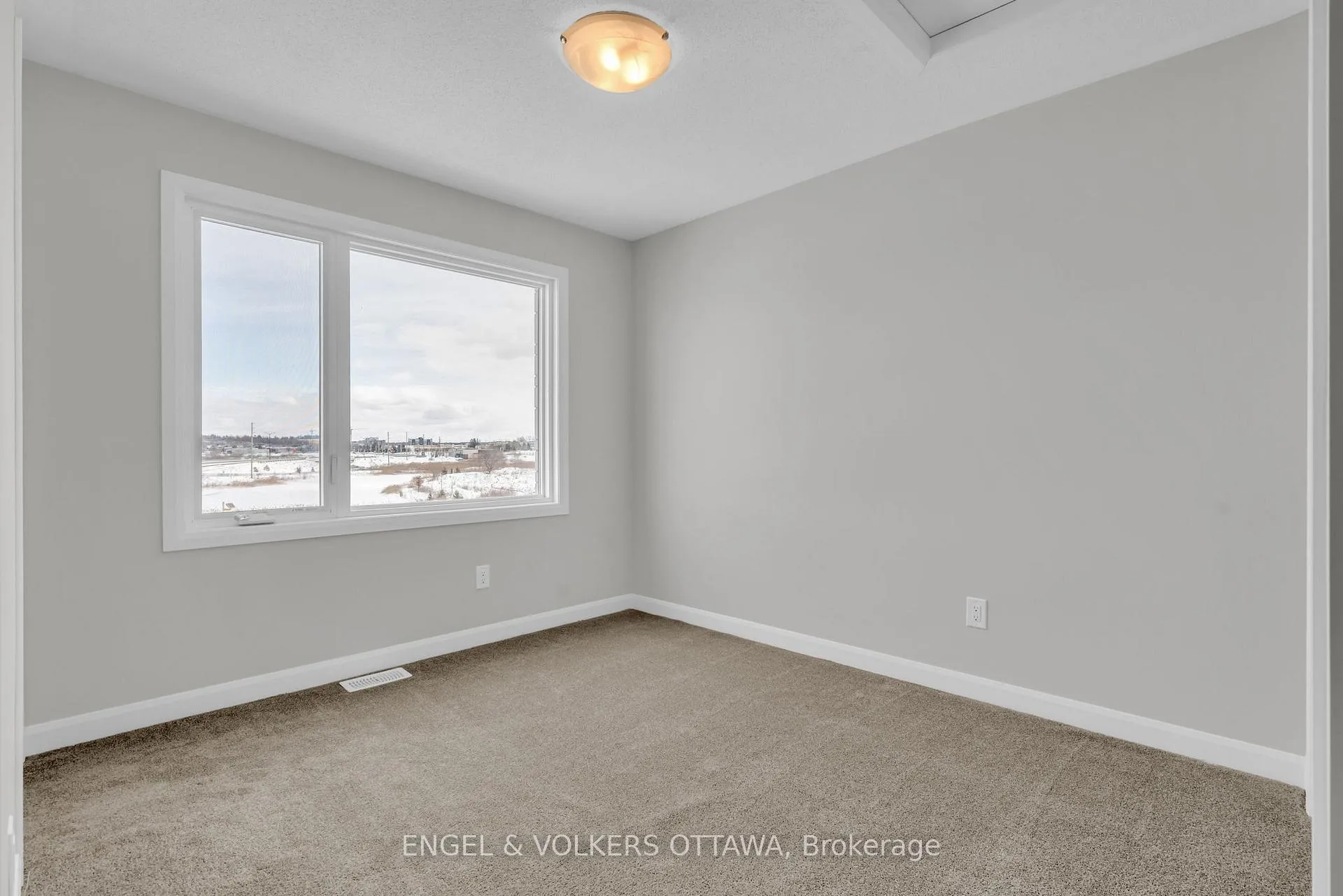 Photo 13 of 1627 Creekway Private, Ottawa, Kanata - Kanata Lakes/Heritage Hills — HOMEH