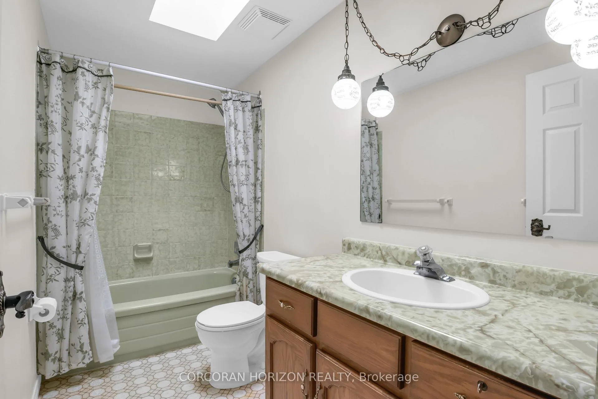 Photo 27 of 318 Burnett Avenue, Cambridge — HOMEH