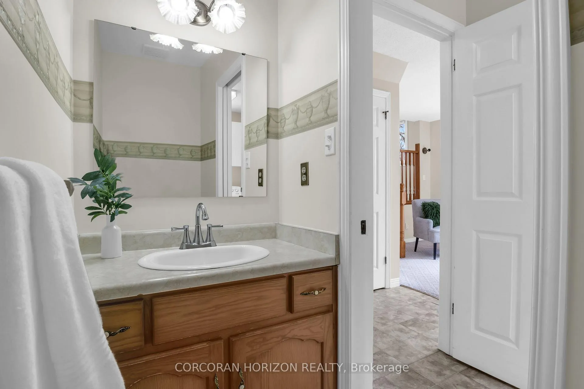 Photo 32 of 318 Burnett Avenue, Cambridge — HOMEH