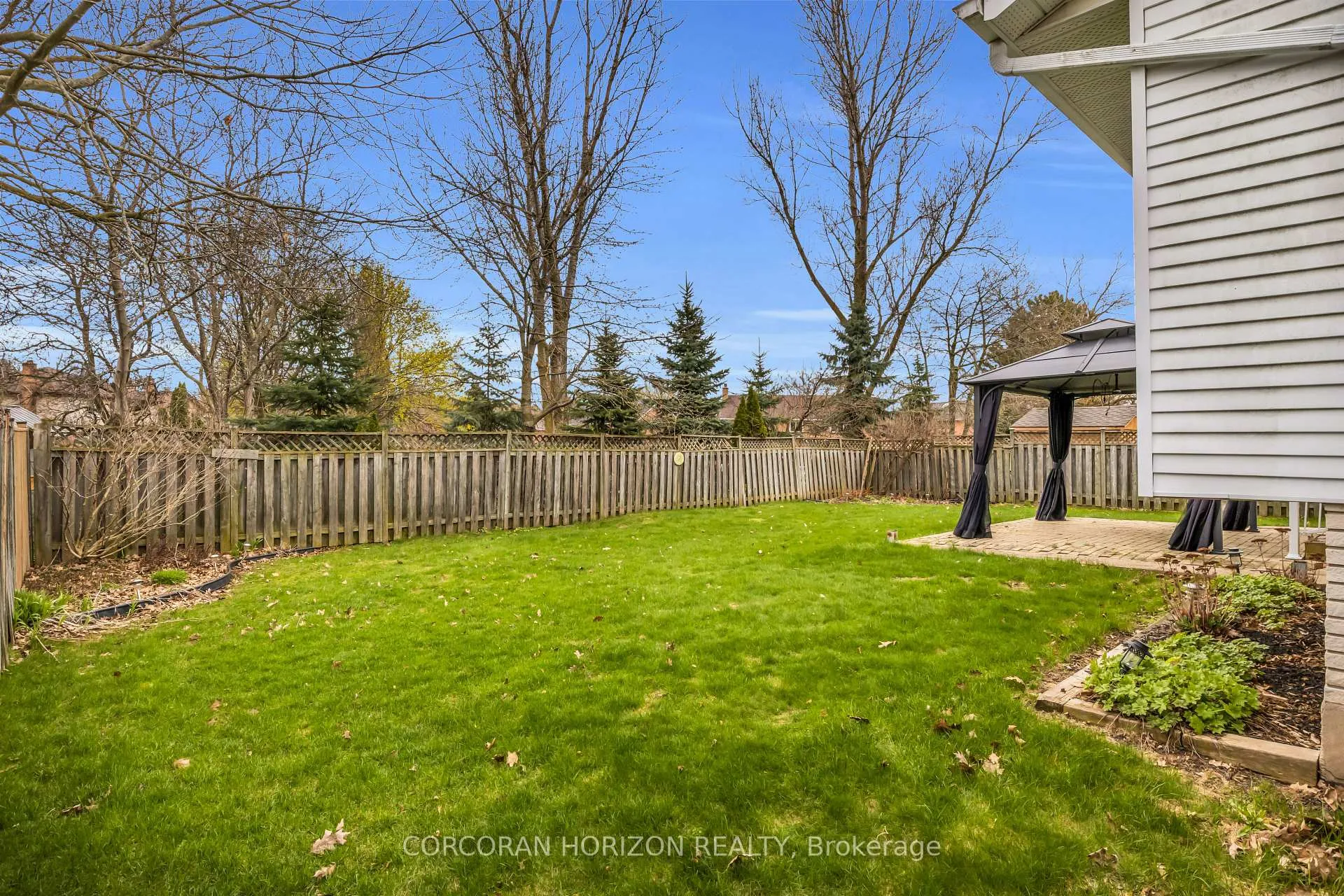 Photo 33 of 318 Burnett Avenue, Cambridge — HOMEH