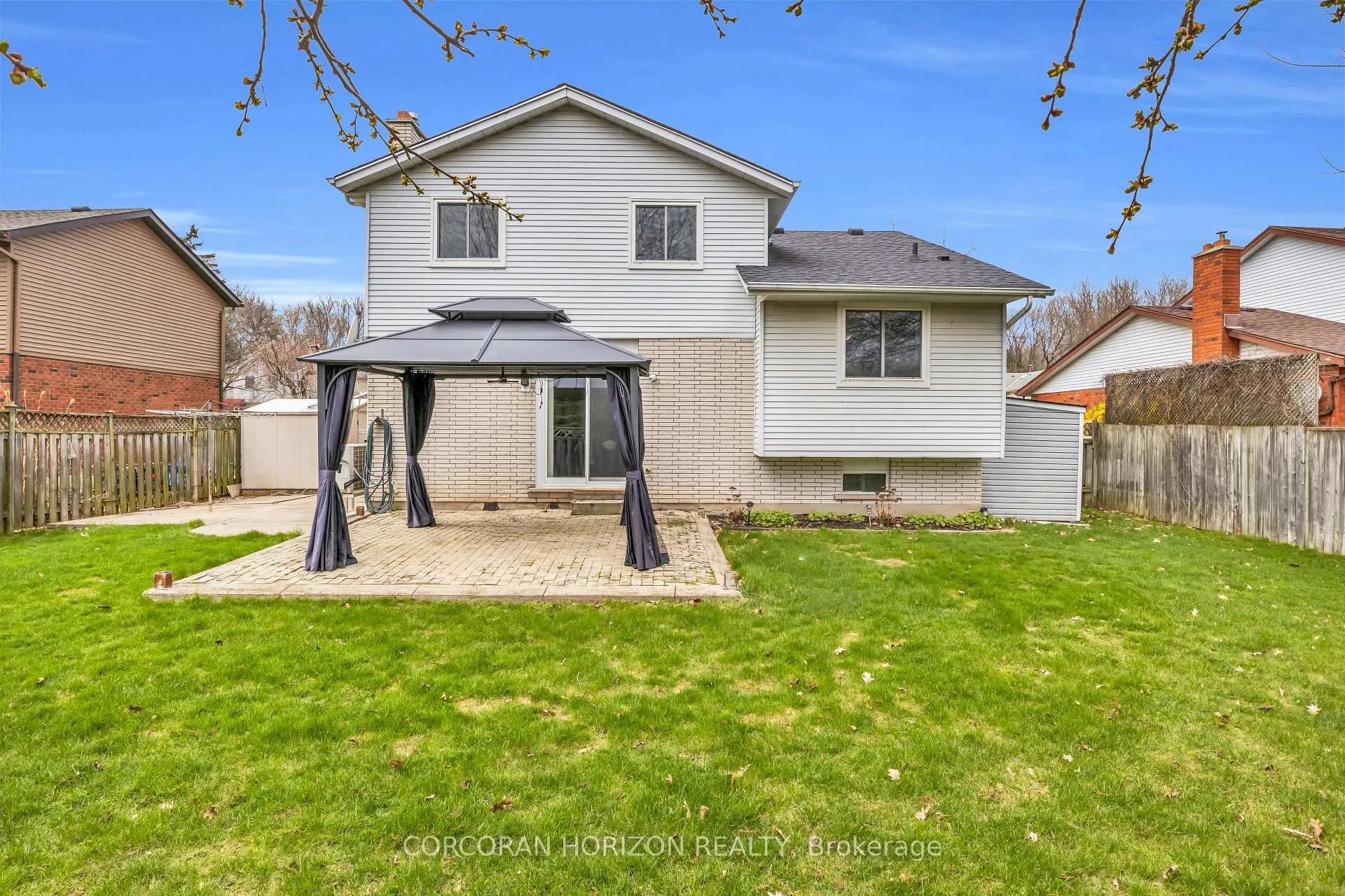 Photo 38 of 318 Burnett Avenue, Cambridge — HOMEH