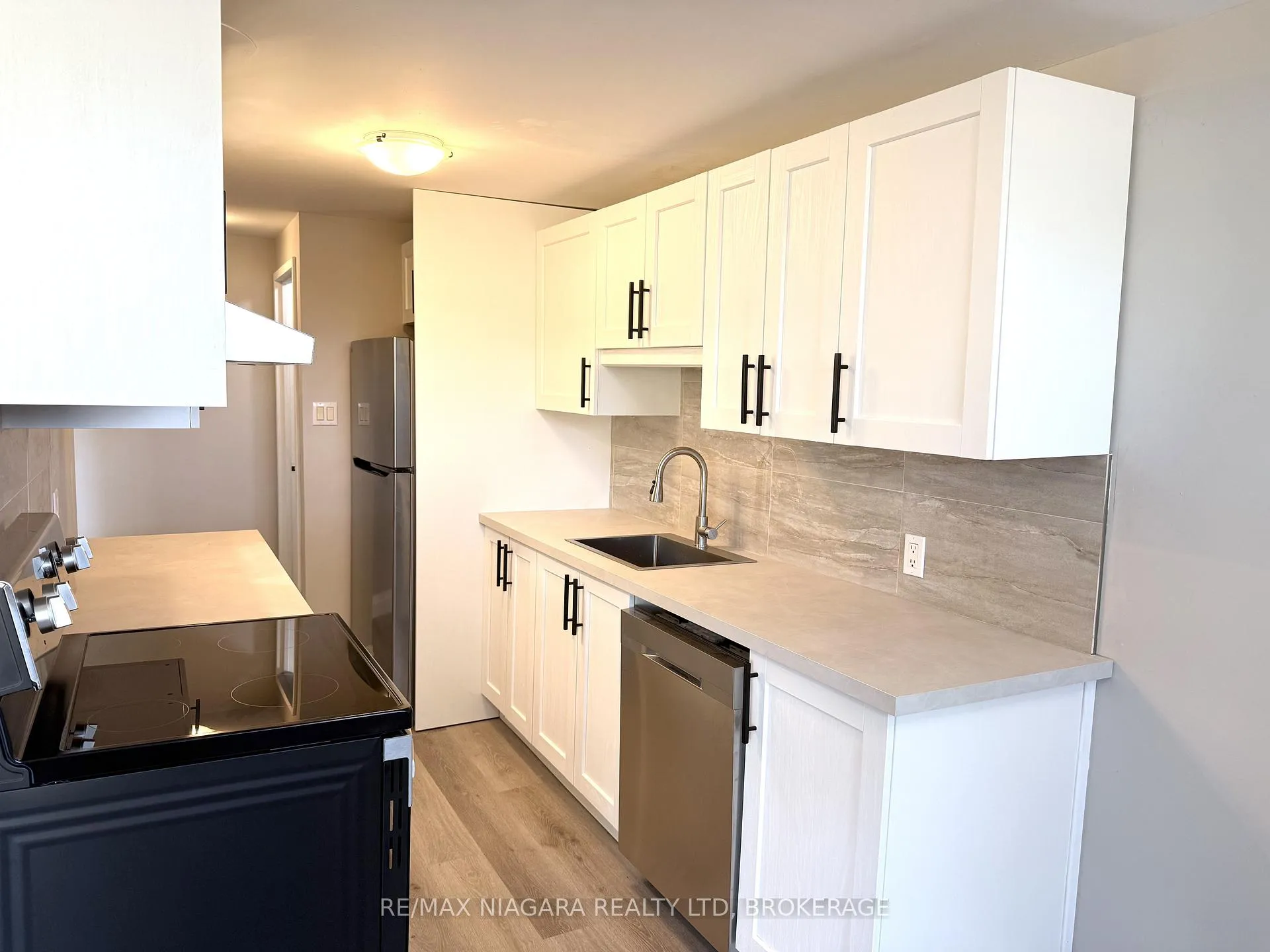 Photo 12 of Unit Unit 104, 7 Riverview Boulevard, St. Catharines, Glendale/Glenridge — HOMEH