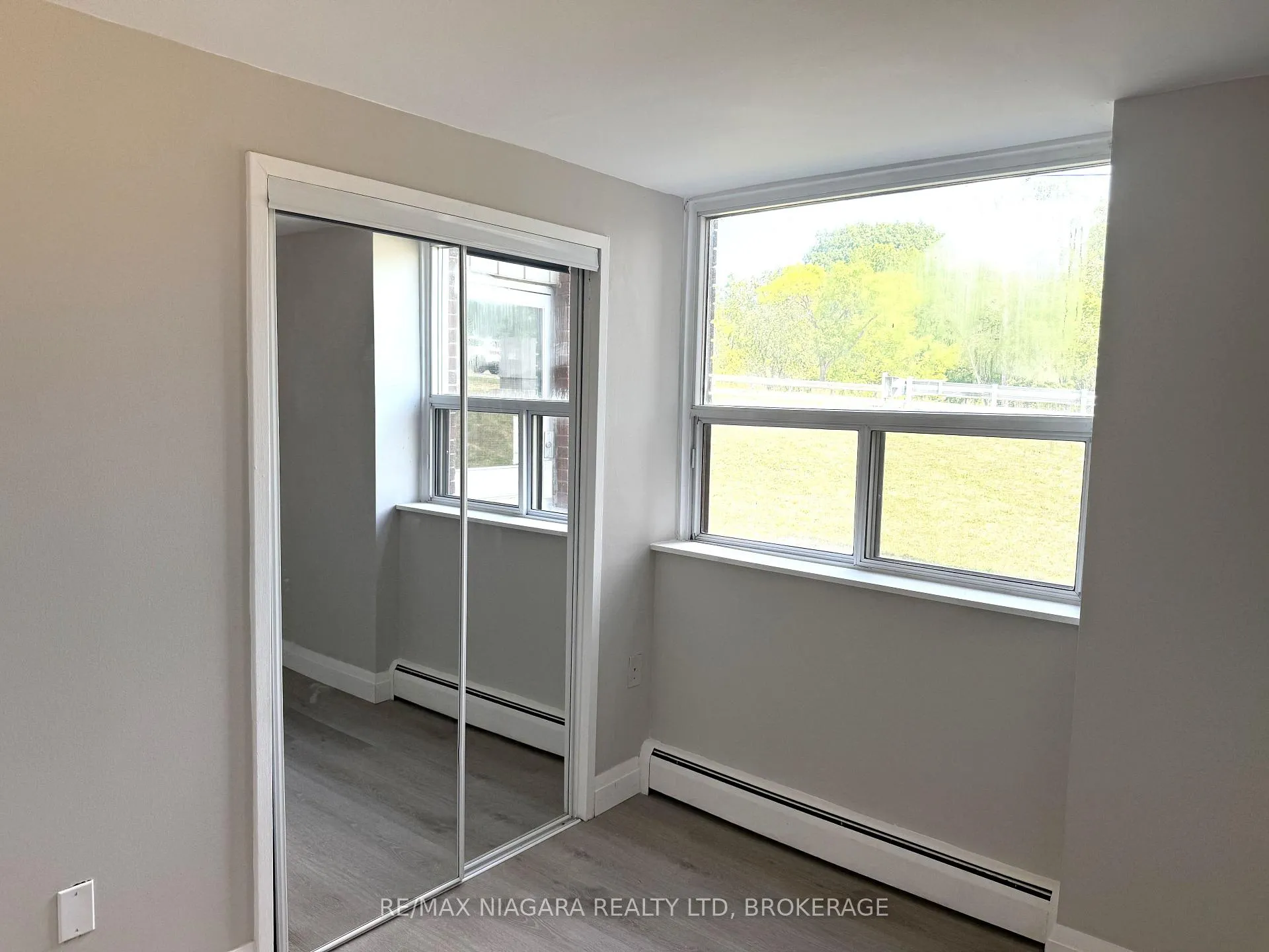 Photo 33 of Unit Unit 104, 7 Riverview Boulevard, St. Catharines, Glendale/Glenridge — HOMEH