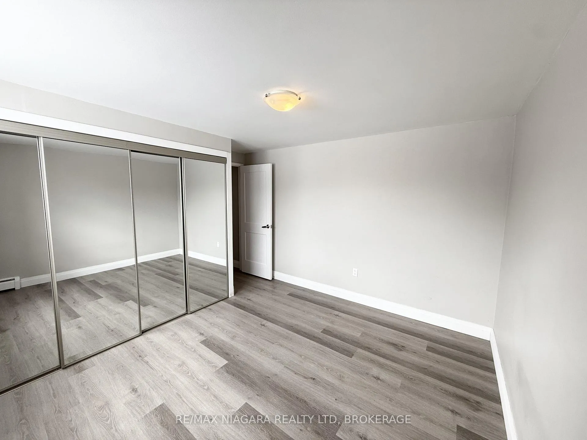 Photo 36 of Unit Unit 104, 7 Riverview Boulevard, St. Catharines, Glendale/Glenridge — HOMEH