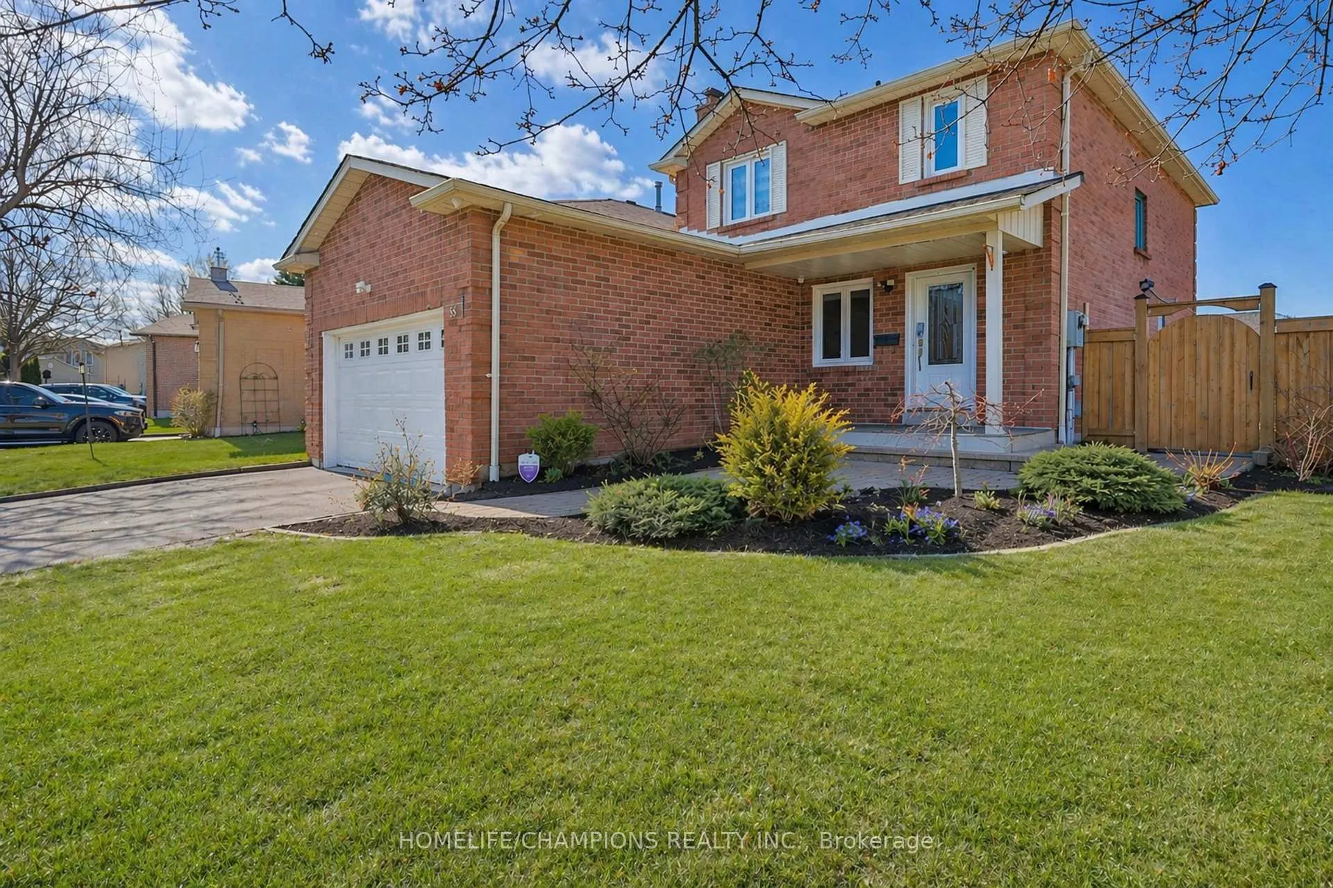 Photo 2 of 188 Large Crescent, Ajax, Central West — HOMEH