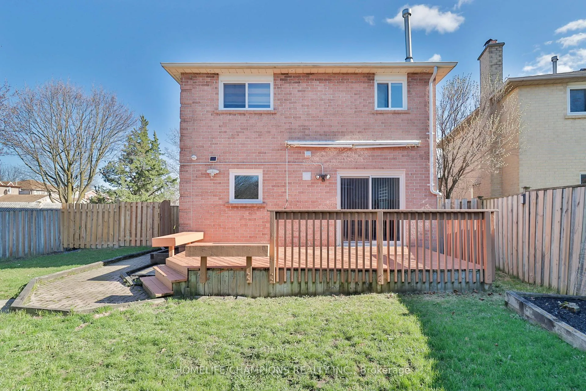 Photo 36 of 188 Large Crescent, Ajax, Central West — HOMEH