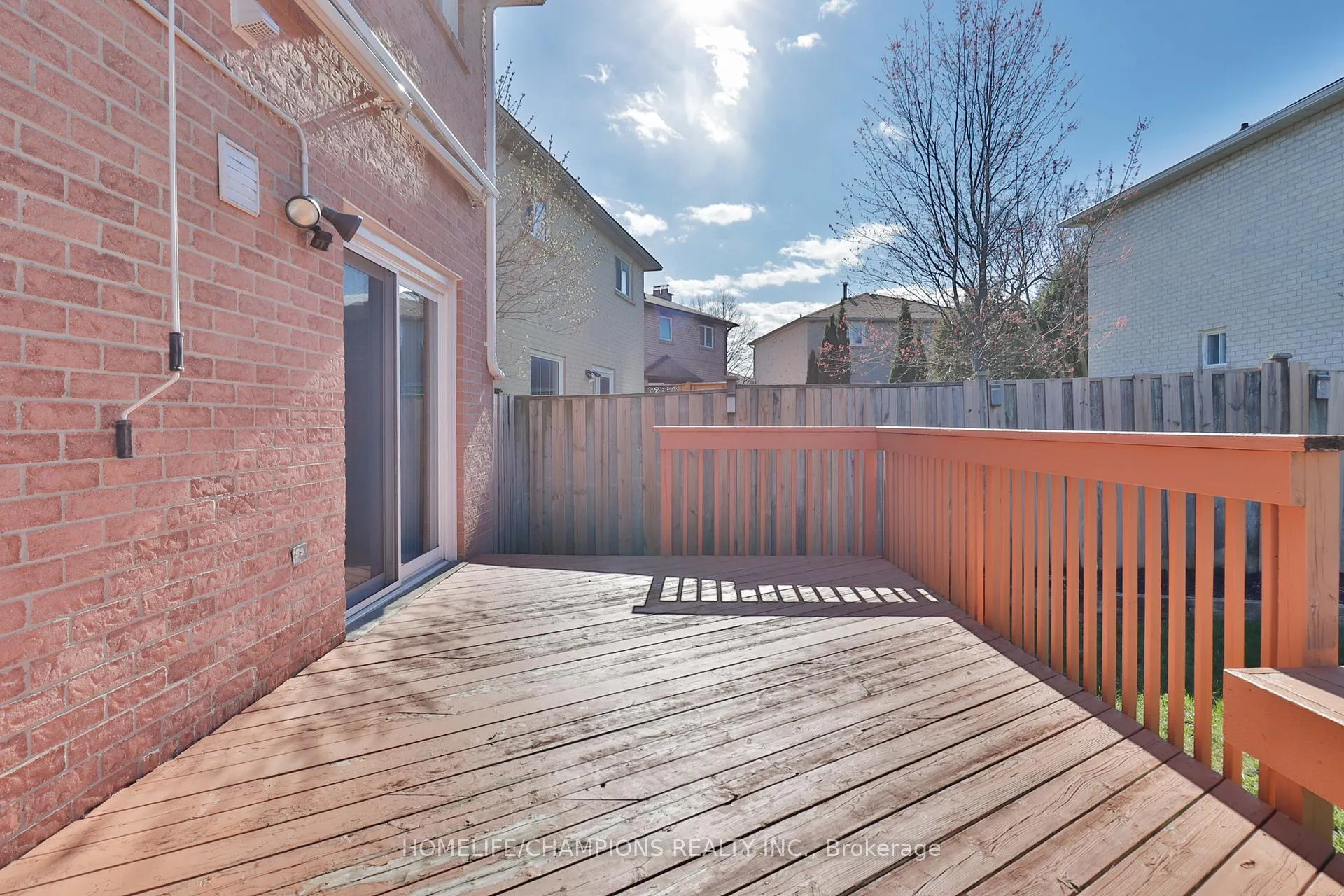 Photo 39 of 188 Large Crescent, Ajax, Central West — HOMEH