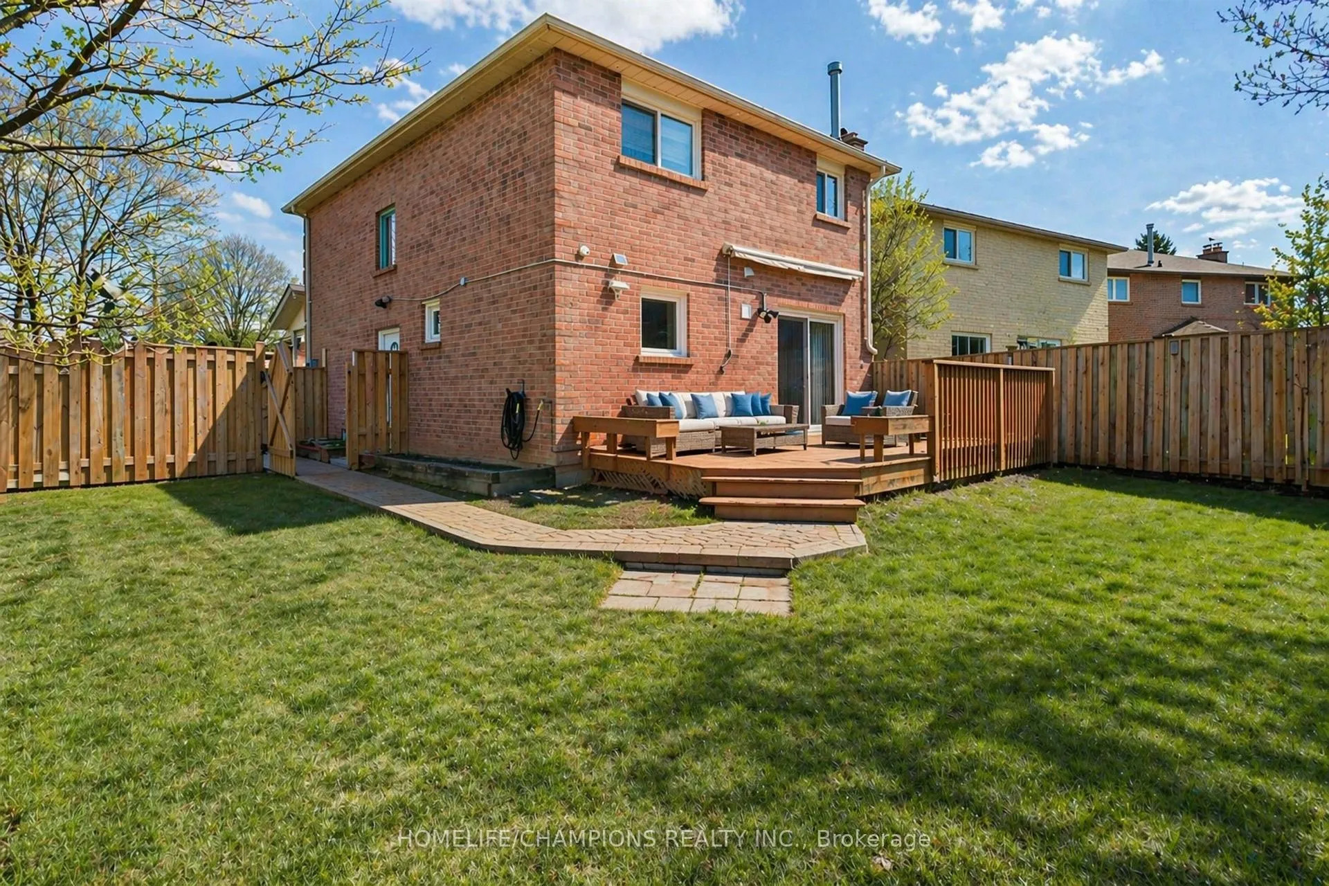 Photo 40 of 188 Large Crescent, Ajax, Central West — HOMEH