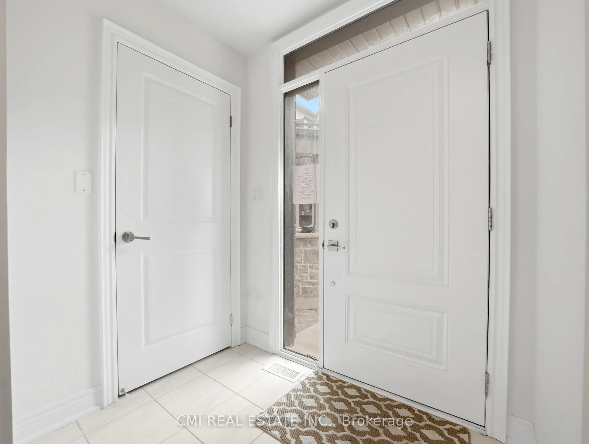 Photo 6 of 2168 Postmaster Drive, Oakville, Westmount — HOMEH