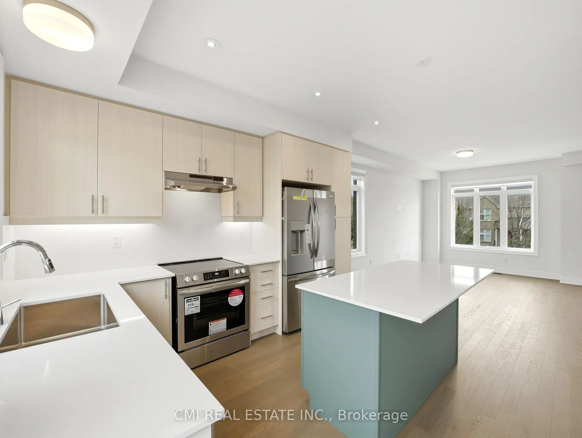 Photo 11 of 2168 Postmaster Drive, Oakville, Westmount — HOMEH