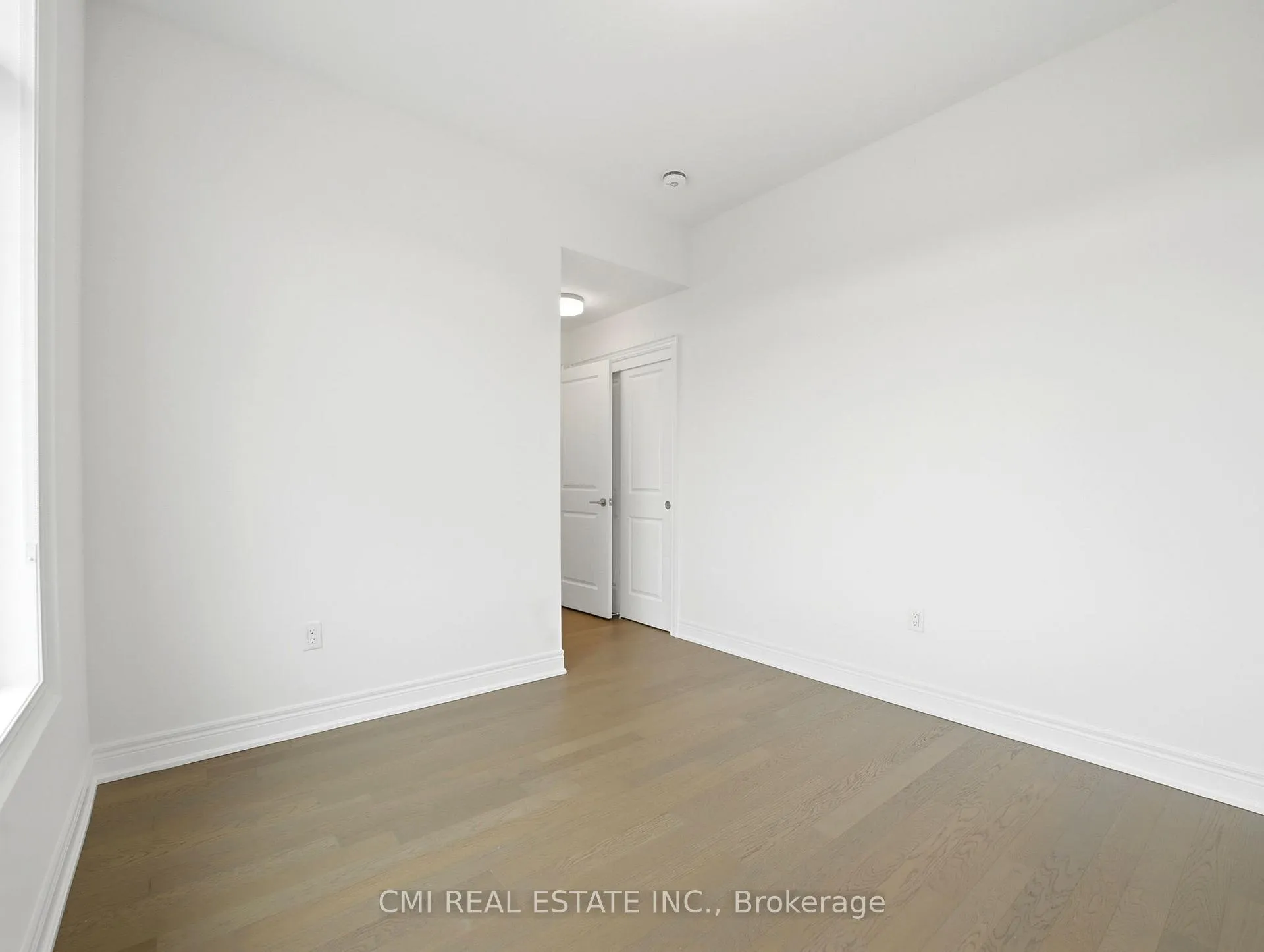 Photo 27 of 2168 Postmaster Drive, Oakville, Westmount — HOMEH