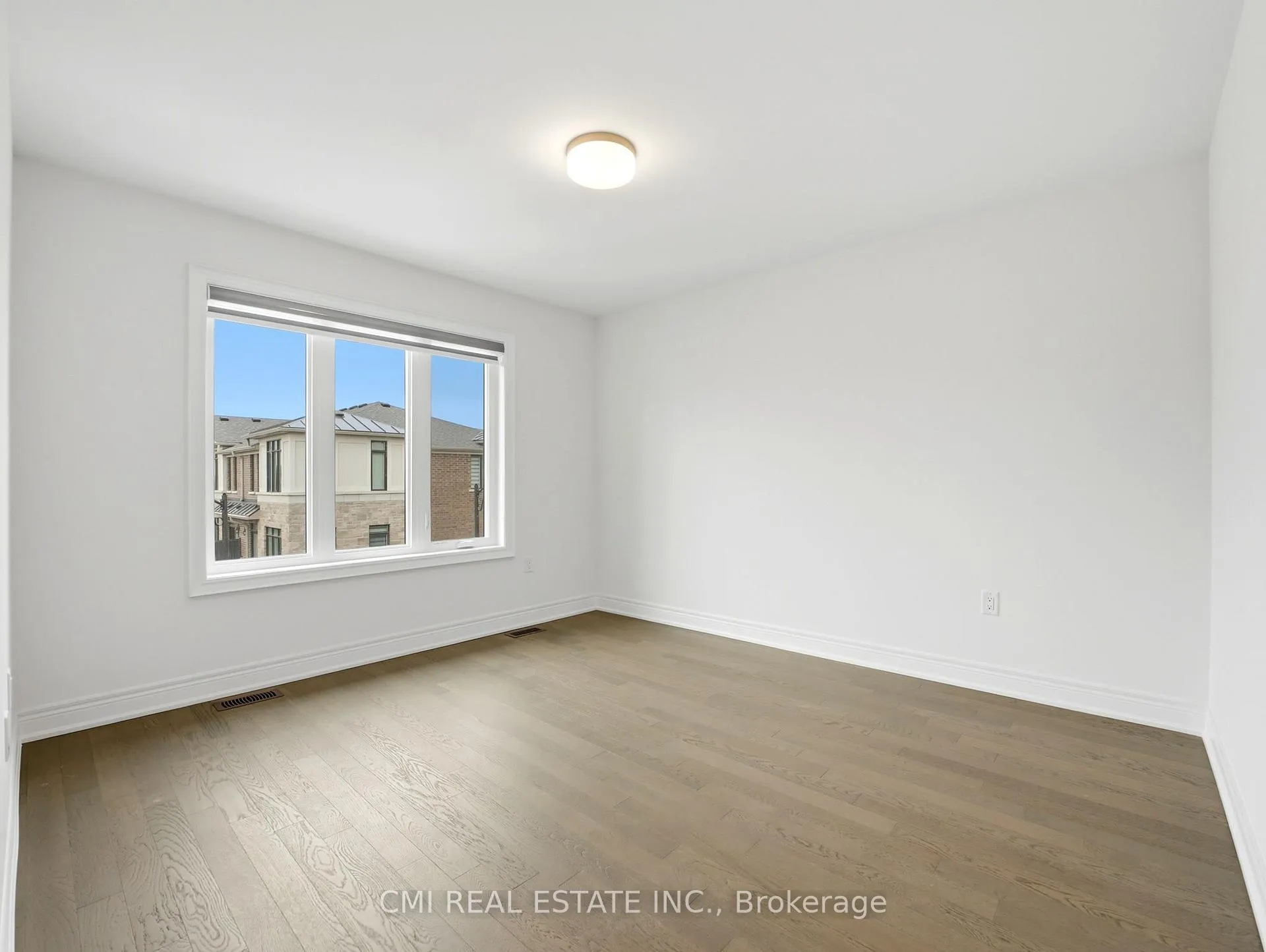 Photo 28 of 2168 Postmaster Drive, Oakville, Westmount — HOMEH