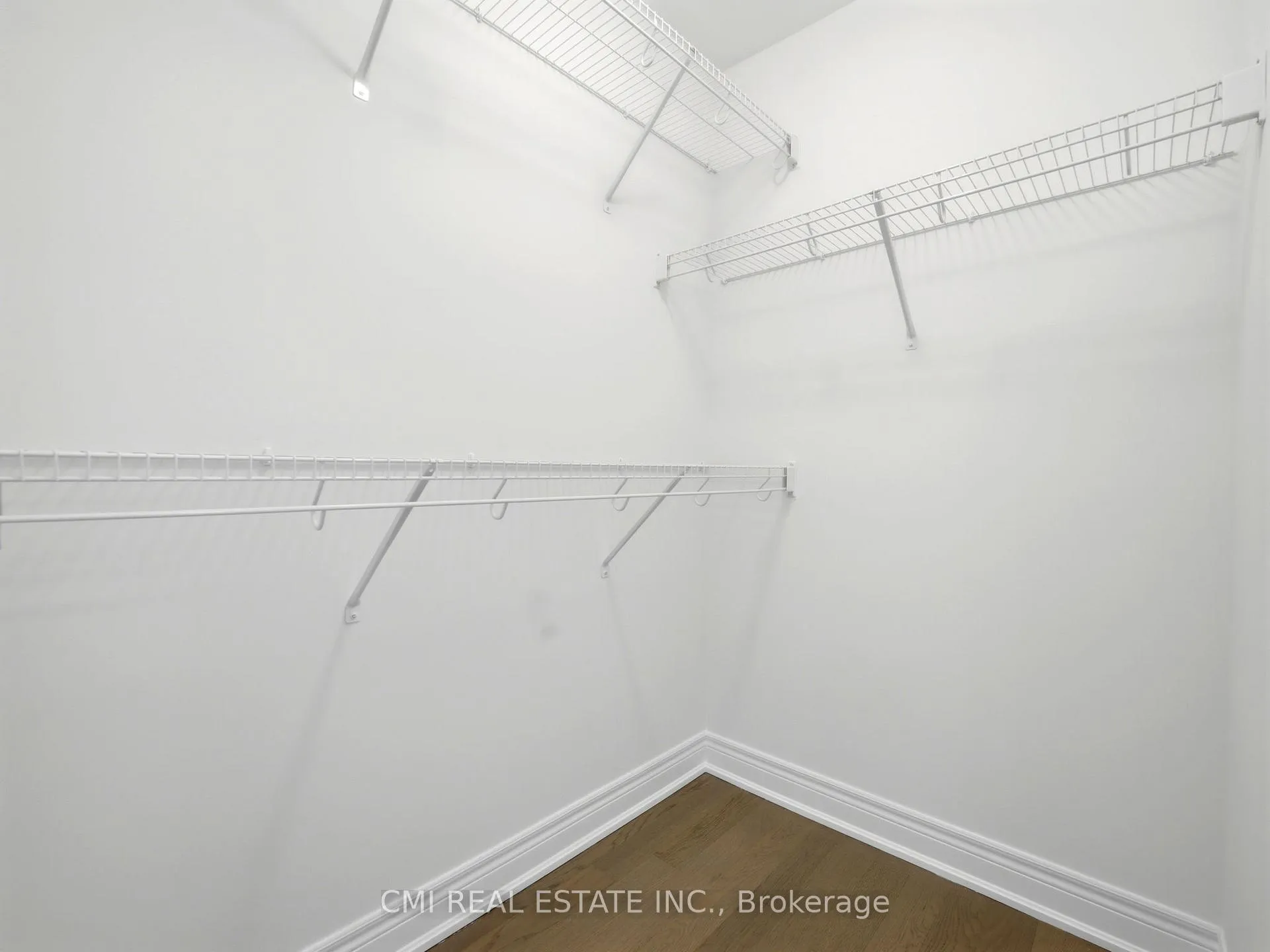 Photo 31 of 2168 Postmaster Drive, Oakville, Westmount — HOMEH