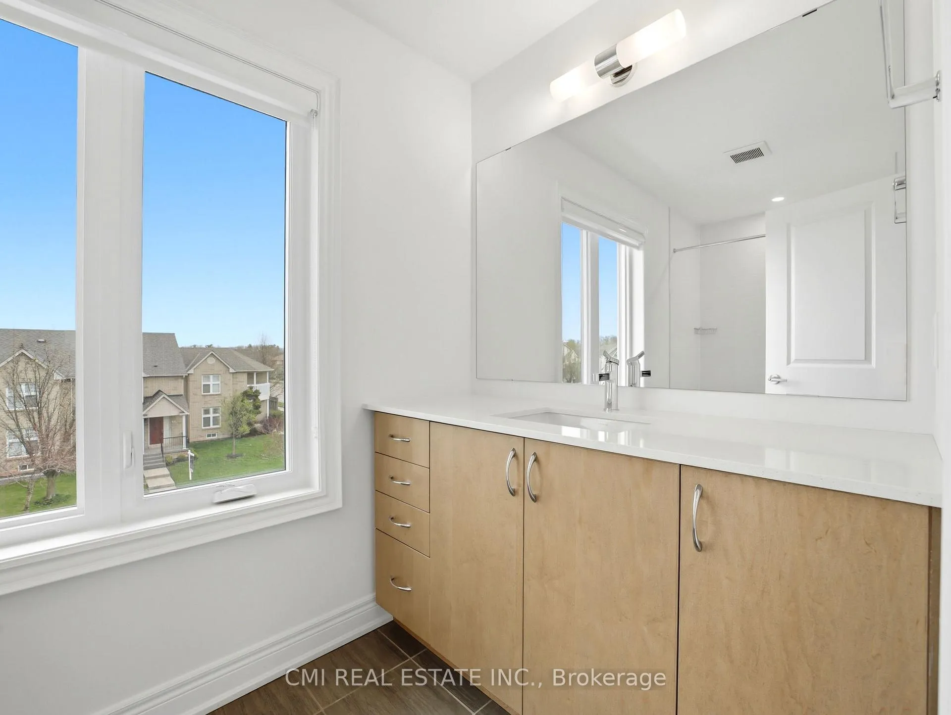 Photo 34 of 2168 Postmaster Drive, Oakville, Westmount — HOMEH