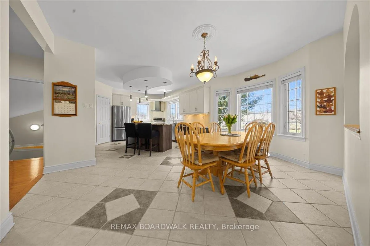 Photo 8 of 1210 Barnett Drive, Ottawa, Cumberland Village — HOMEH