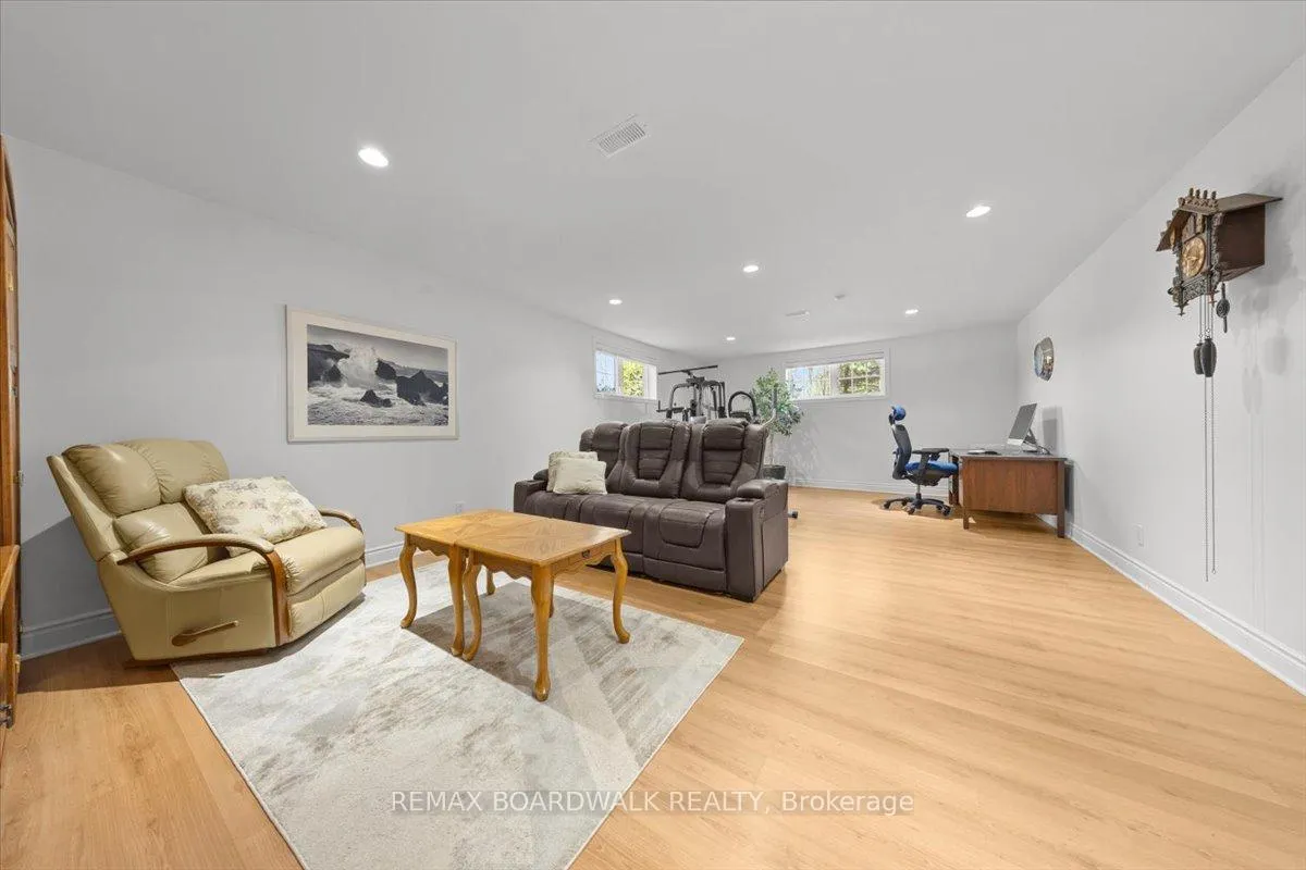 Photo 21 of 1210 Barnett Drive, Ottawa, Cumberland Village — HOMEH