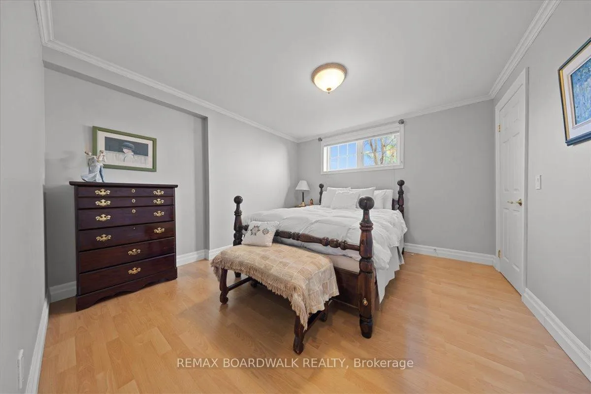 Photo 39 of 1210 Barnett Drive, Ottawa, Cumberland Village — HOMEH