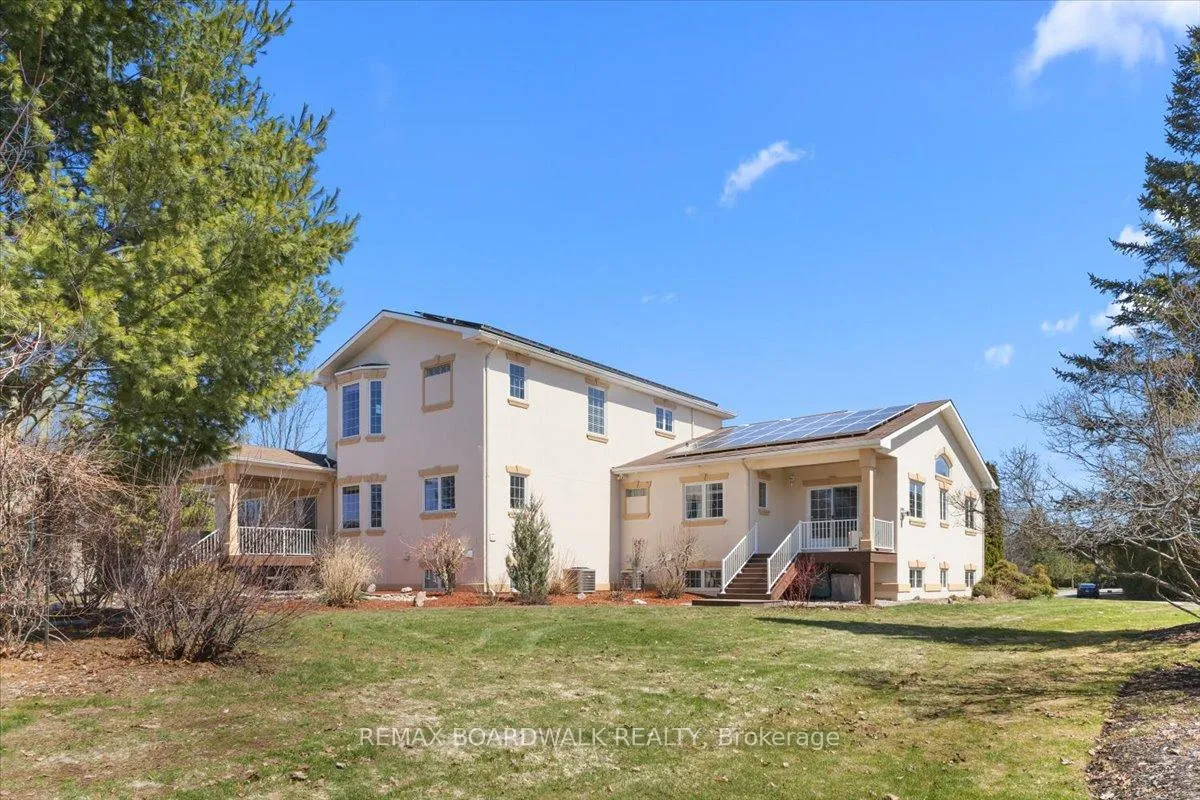 Photo 42 of 1210 Barnett Drive, Ottawa, Cumberland Village — HOMEH