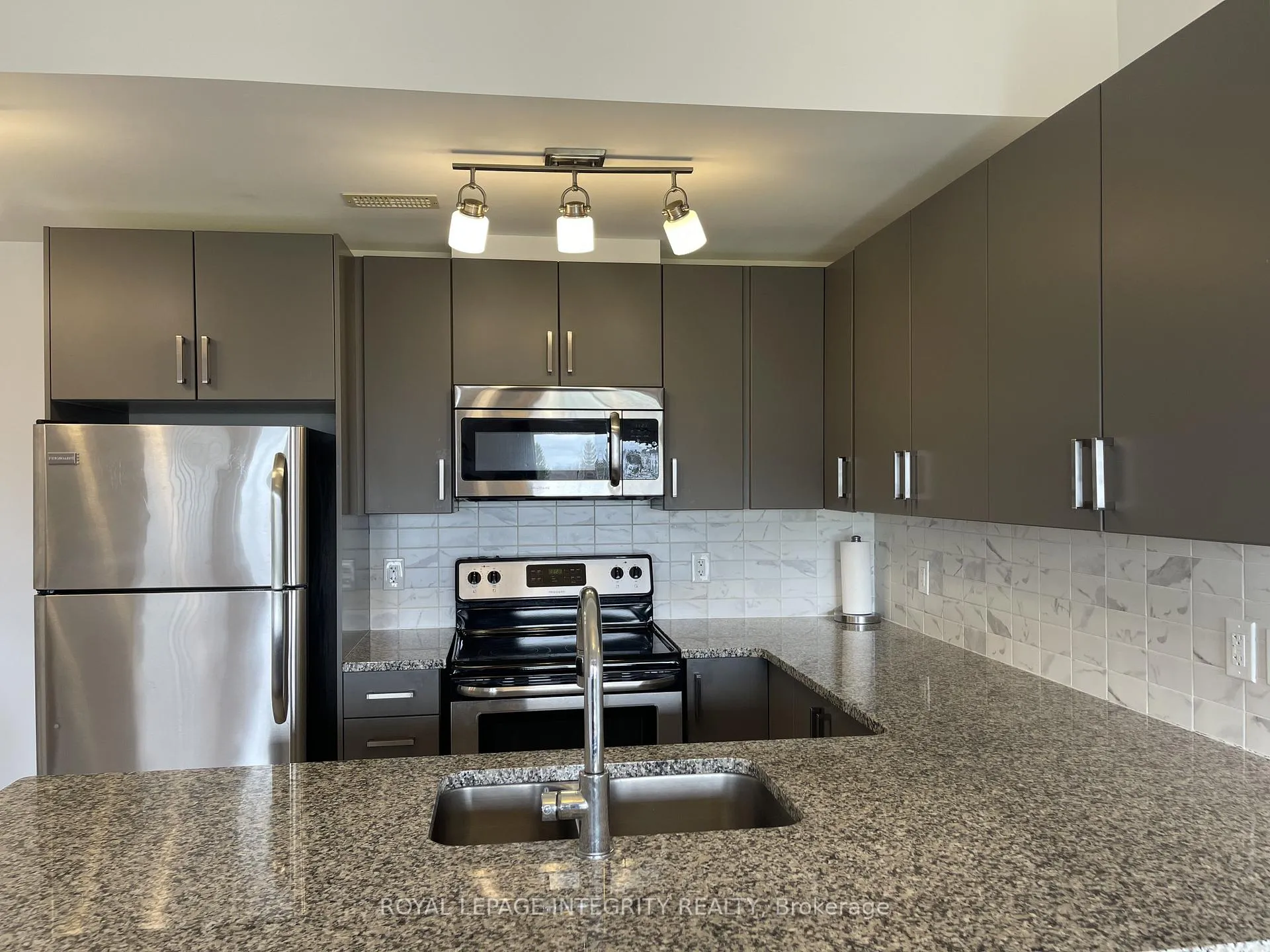 Photo 13 of 275 Big Sky Private, Ottawa, Leitrim — HOMEH