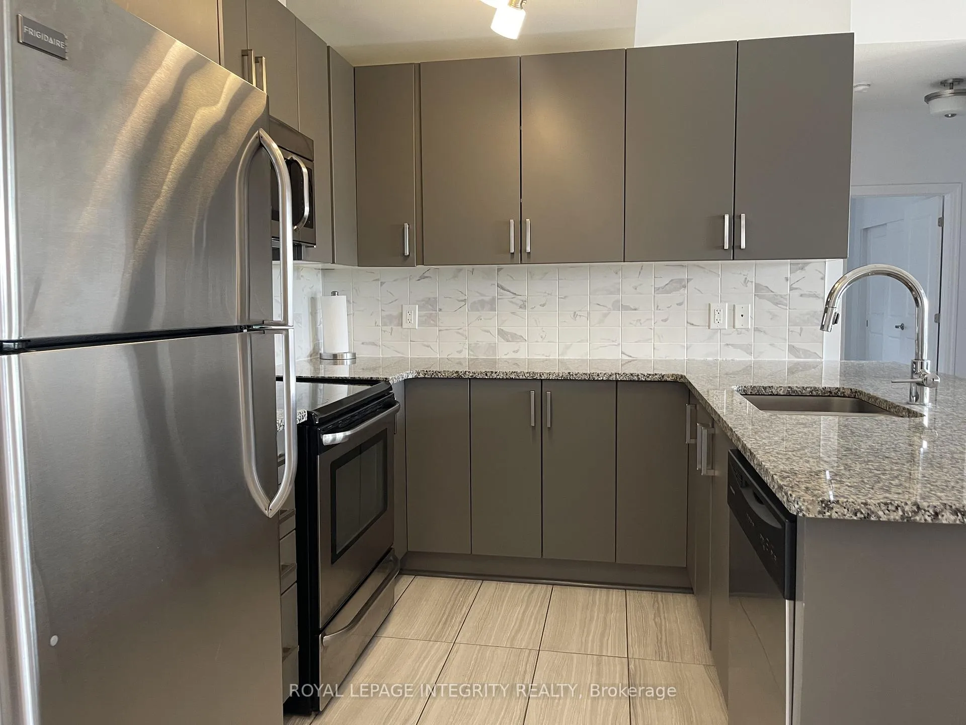 Photo 15 of 275 Big Sky Private, Ottawa, Leitrim — HOMEH