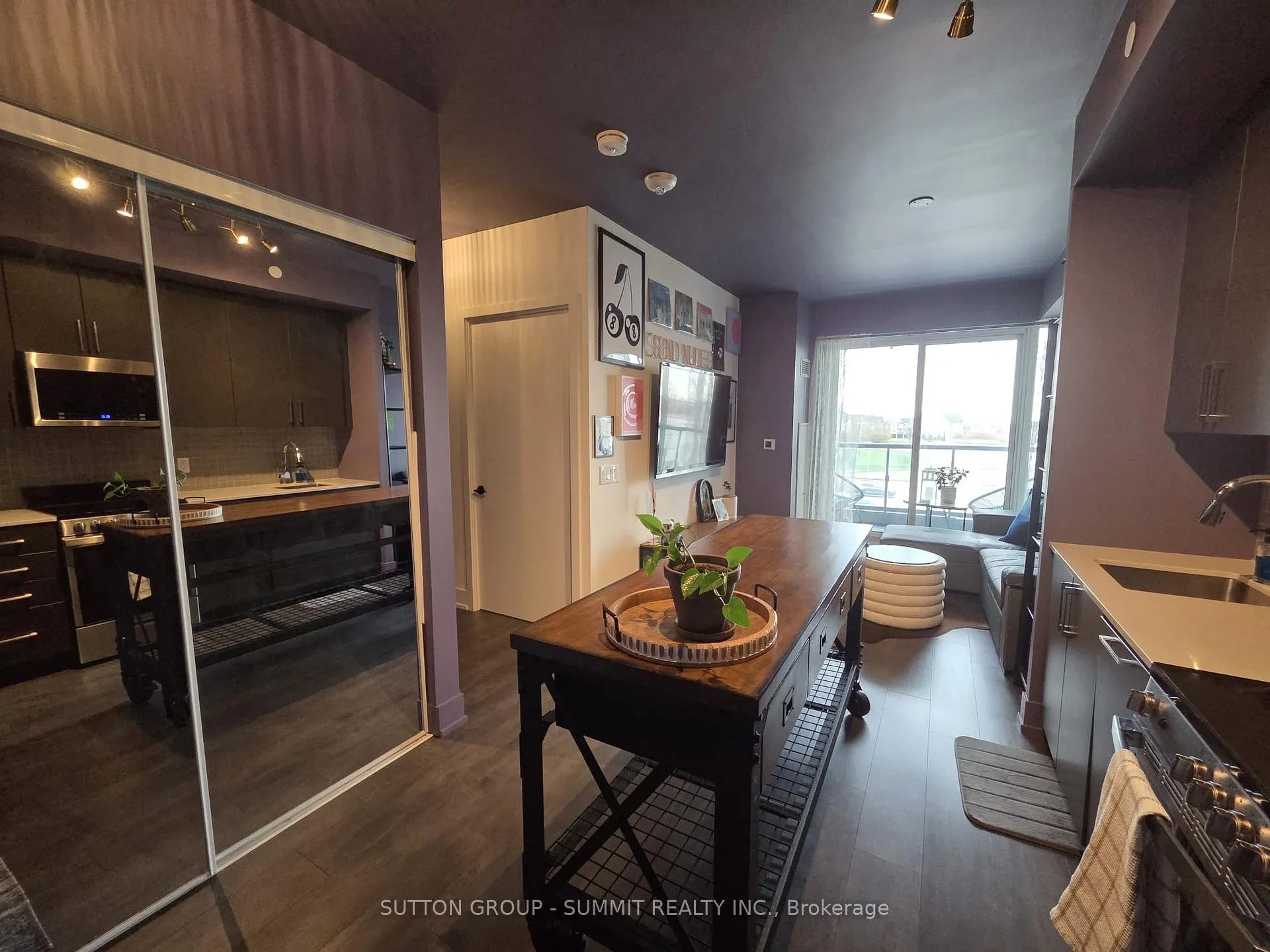 Photo 9 of Unit 209, 2450 Old Bronte Road, Oakville, Westmount — HOMEH