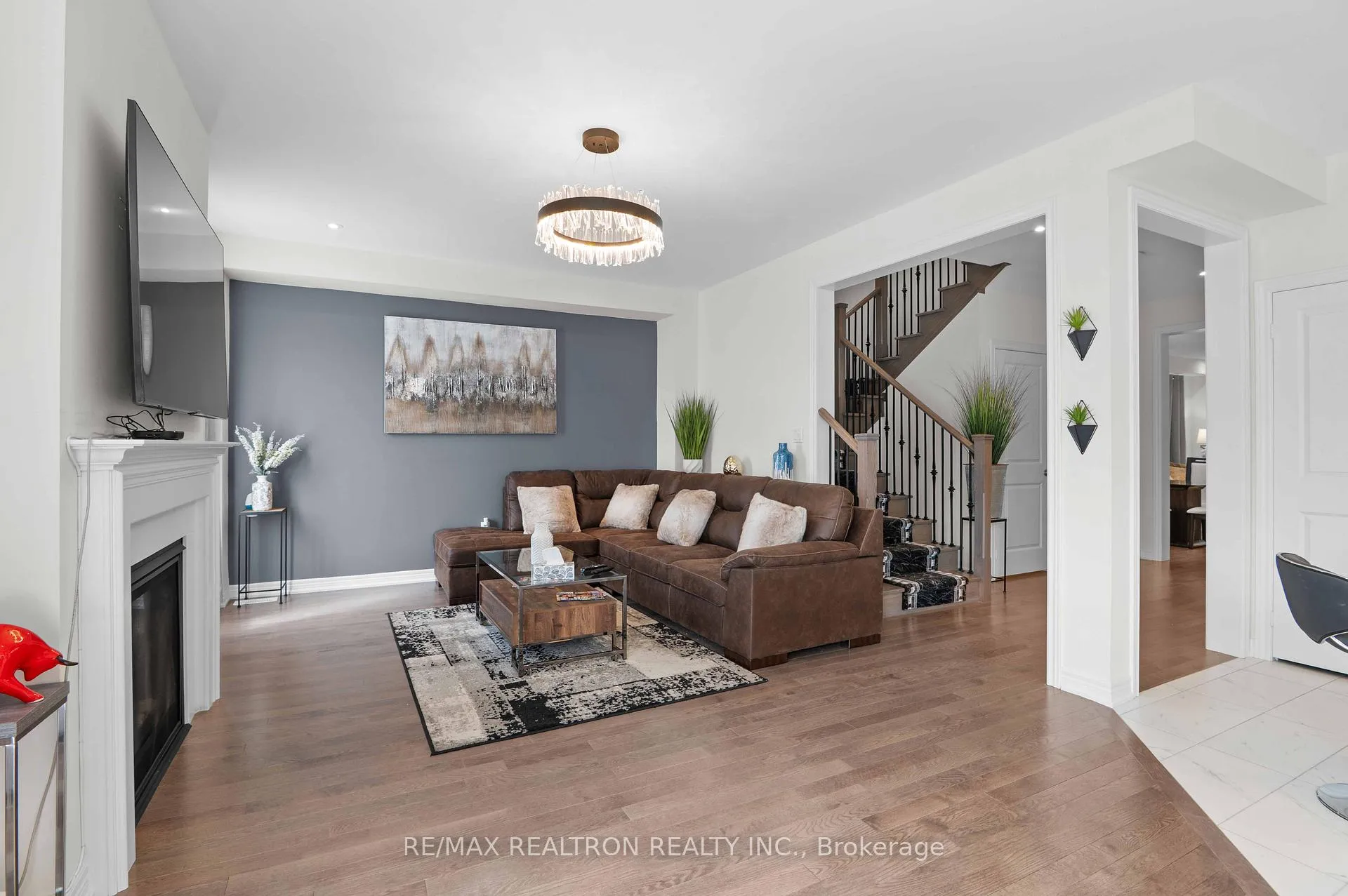 Photo 12 of 241 Chippewa Avenue, Shelburne — HOMEH