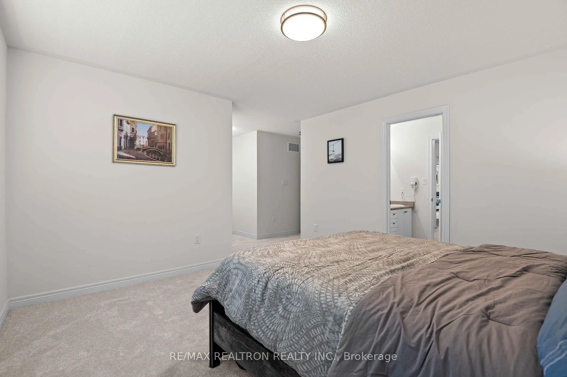 Photo 42 of 241 Chippewa Avenue, Shelburne — HOMEH