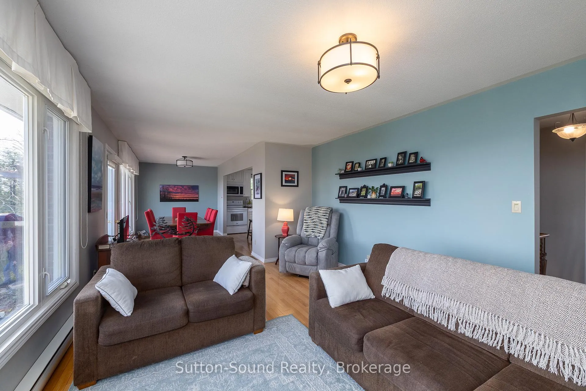 Photo 5 of 173 Lakeview Crescent, Georgian Bluffs — HOMEH