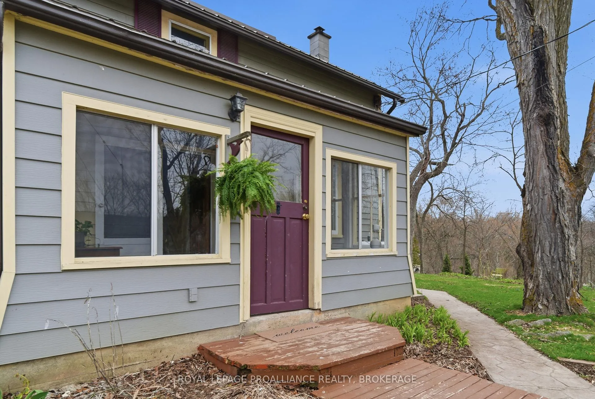 Photo 2 of 8 Ewart Street, Stone Mills — HOMEH