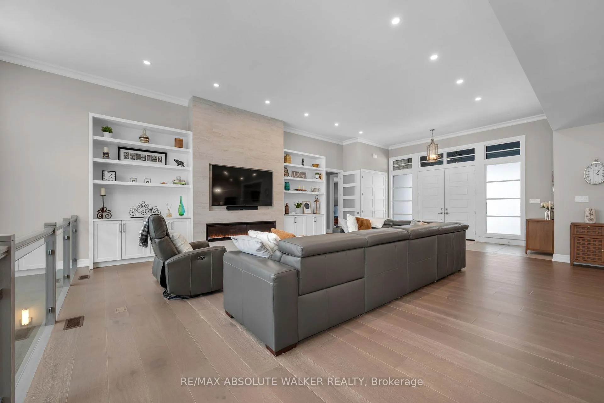 Photo 11 of 700 Mcmanus Avenue, Ottawa, Manotick Village & Manotick Estates — HOMEH