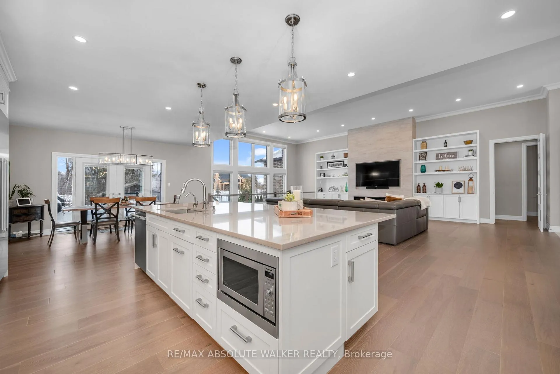 Photo 15 of 700 Mcmanus Avenue, Ottawa, Manotick Village & Manotick Estates — HOMEH