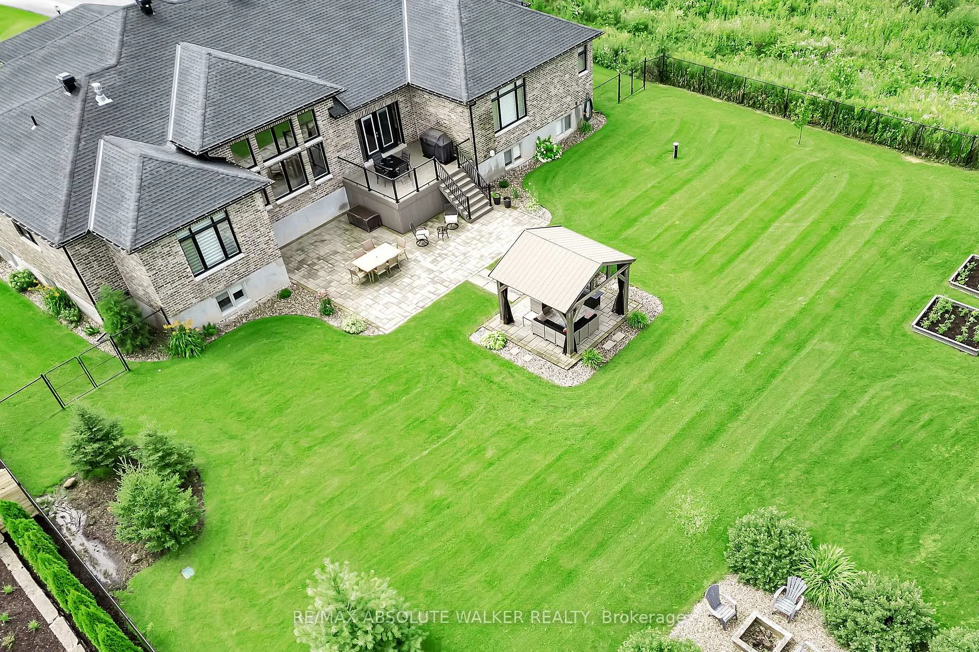 Photo 41 of 700 Mcmanus Avenue, Ottawa, Manotick Village & Manotick Estates — HOMEH