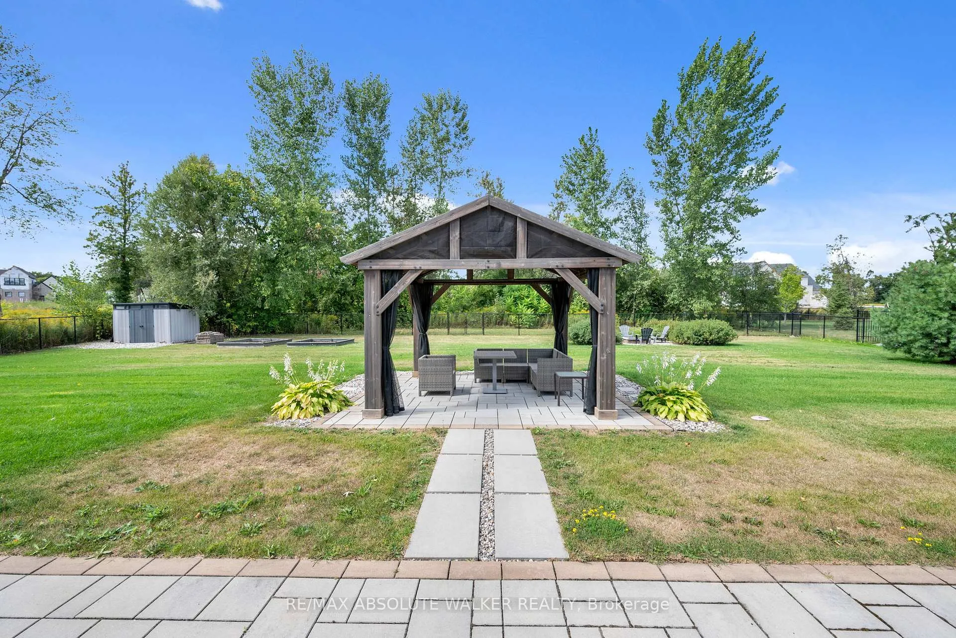 Photo 43 of 700 Mcmanus Avenue, Ottawa, Manotick Village & Manotick Estates — HOMEH
